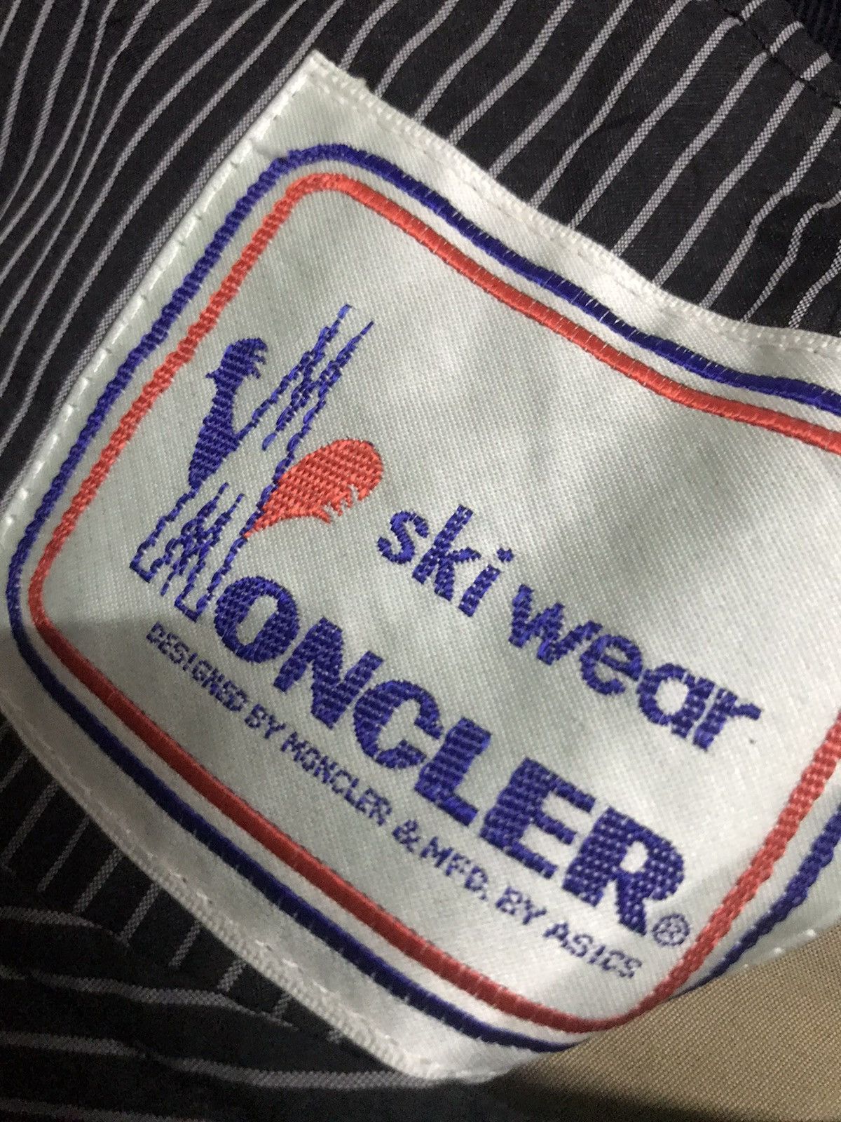 Asics × Moncler Vintage Moncler x asics mfd sleeveless stripes ski wear Size US 31 - 4 Thumbnail