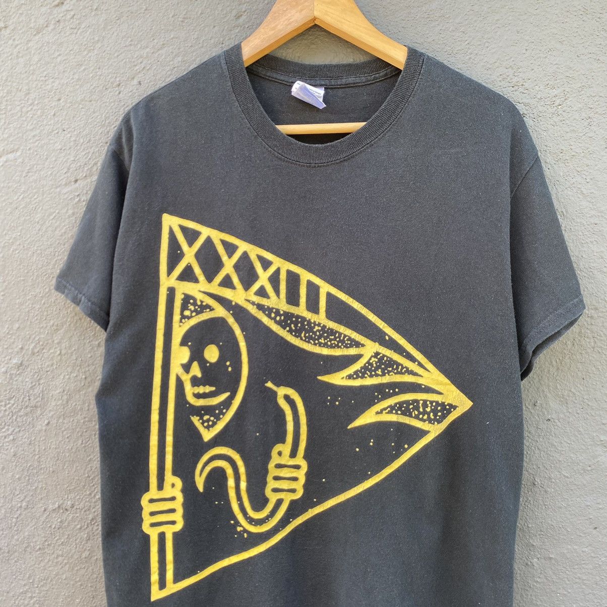 Band Tees Vintage Y2K Cancer Bats Hardcore Punk Band ERD GRUNGE TEE Size US M / EU 48-50 / 2 - 3 Thumbnail