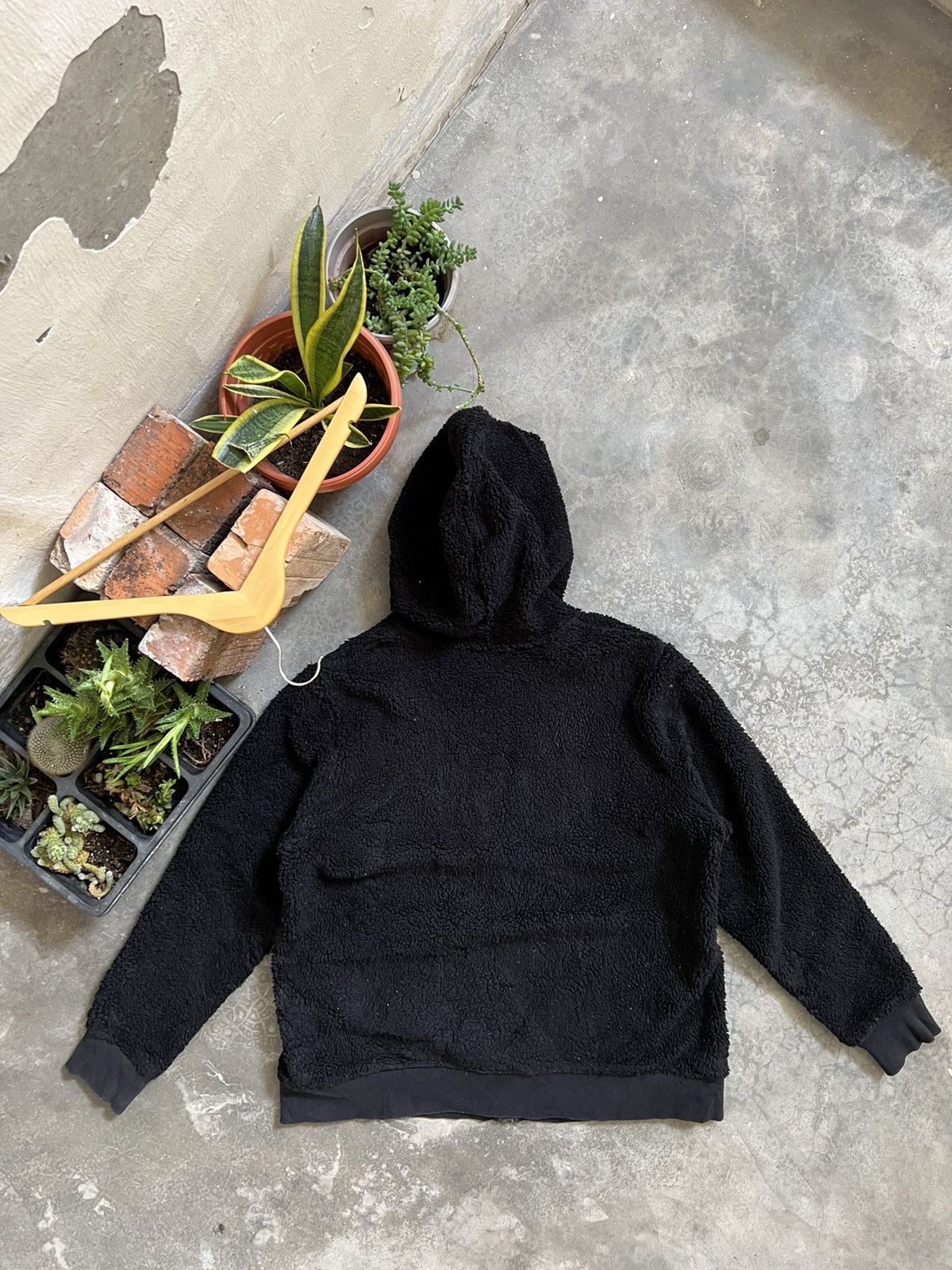 Japanese Brand × Uniqlo × Vintage VINTAGE🖤Uniqlo Deep Pile Sherpa Black Jacket With Hoodie Size US XXL / EU 58 / 5 - 9 Thumbnail