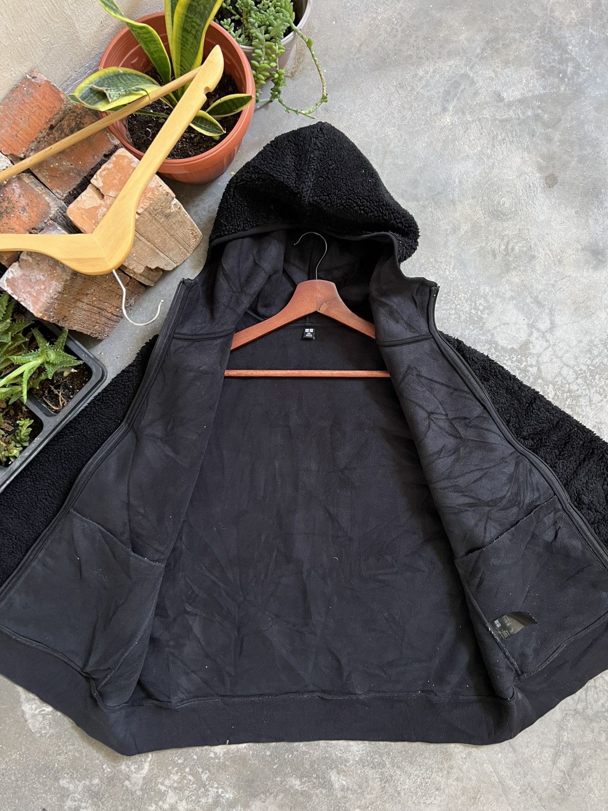 Japanese Brand × Uniqlo × Vintage VINTAGE🖤Uniqlo Deep Pile Sherpa Black Jacket With Hoodie Size US XXL / EU 58 / 5 - 13 Thumbnail