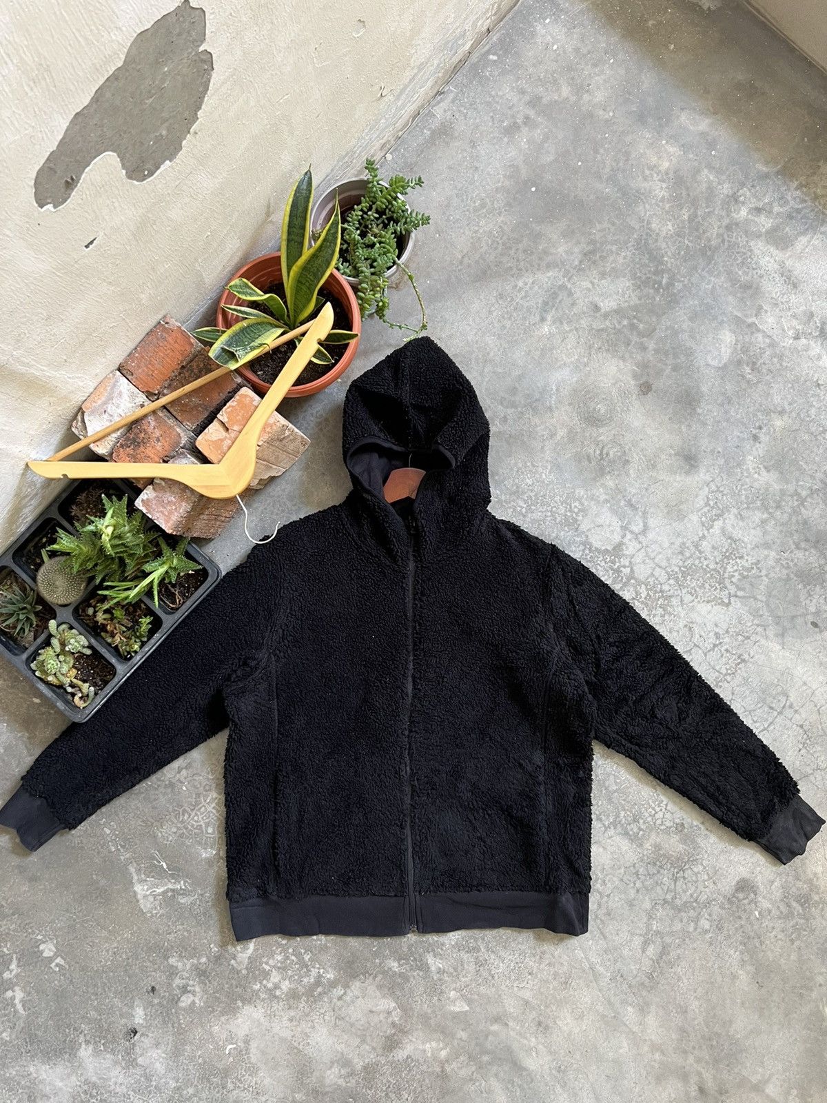 Japanese Brand × Uniqlo × Vintage VINTAGE🖤Uniqlo Deep Pile Sherpa Black Jacket With Hoodie Size US XXL / EU 58 / 5 - 3 Thumbnail