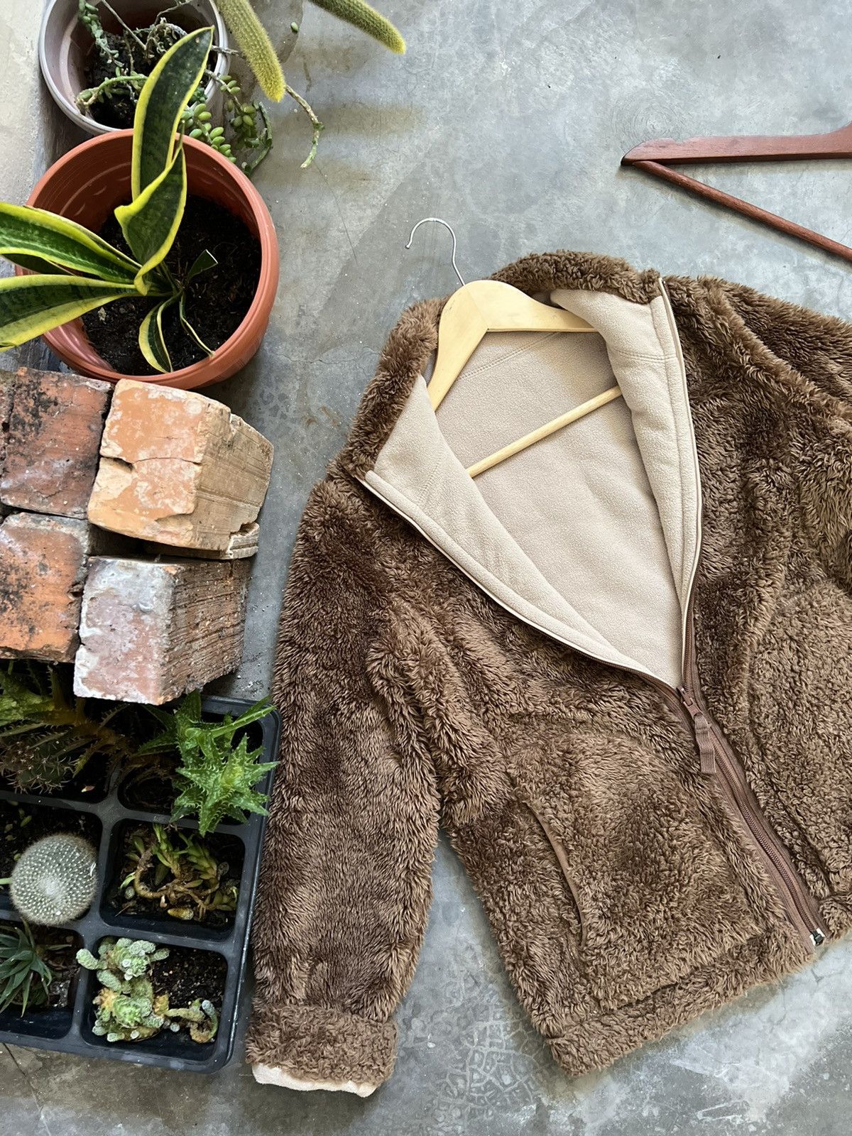 Japanese Brand × Uniqlo × Vintage Uniqlo Hairy Fleece Riversible Jacket Size US S / EU 44-46 / 1 - 10 Thumbnail
