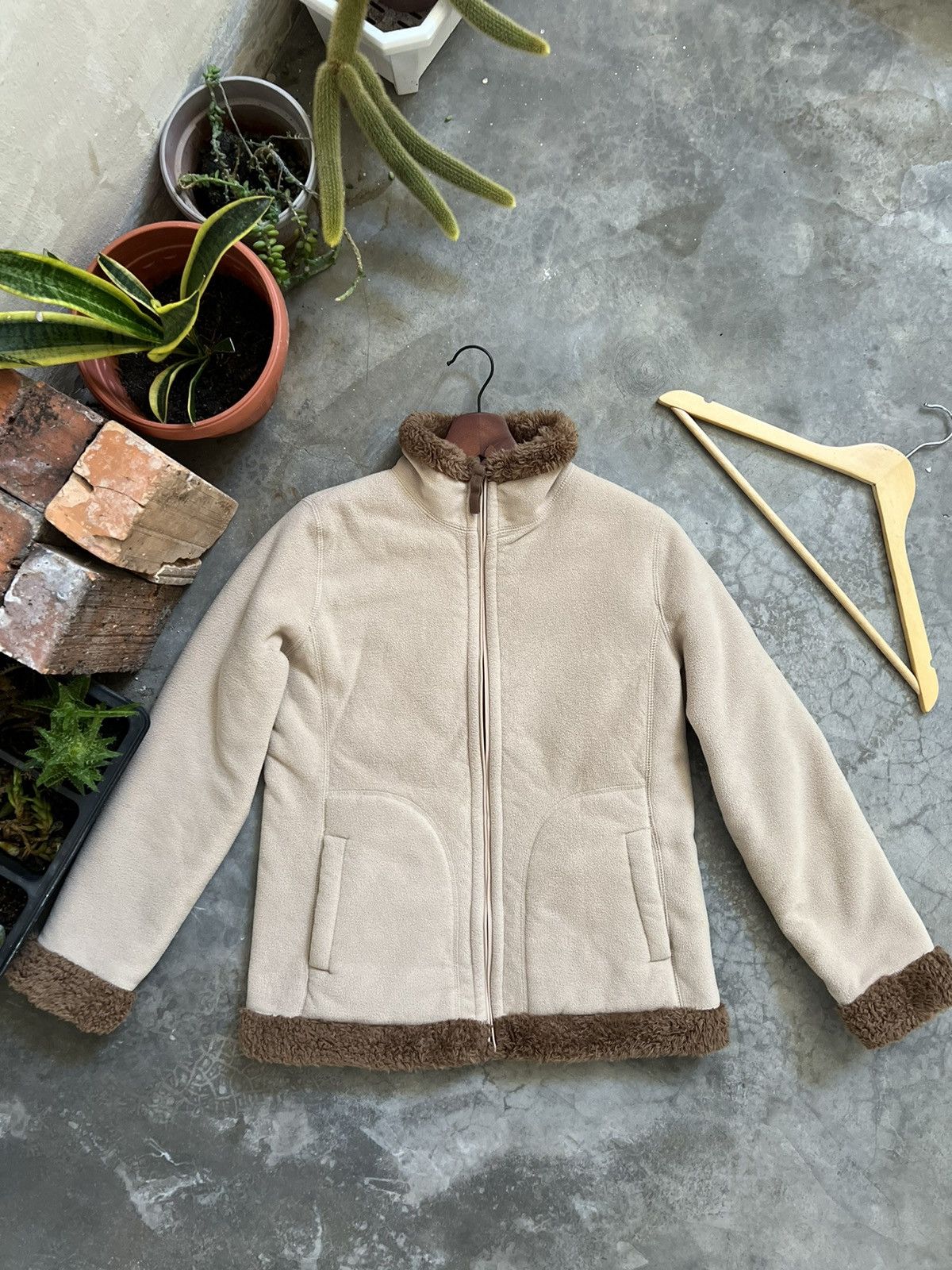 Japanese Brand × Uniqlo × Vintage Uniqlo Hairy Fleece Riversible Jacket Size US S / EU 44-46 / 1 - 8 Thumbnail
