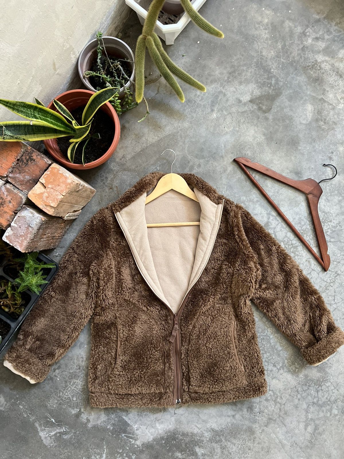 Japanese Brand × Uniqlo × Vintage Uniqlo Hairy Fleece Riversible Jacket Size US S / EU 44-46 / 1 - 3 Thumbnail
