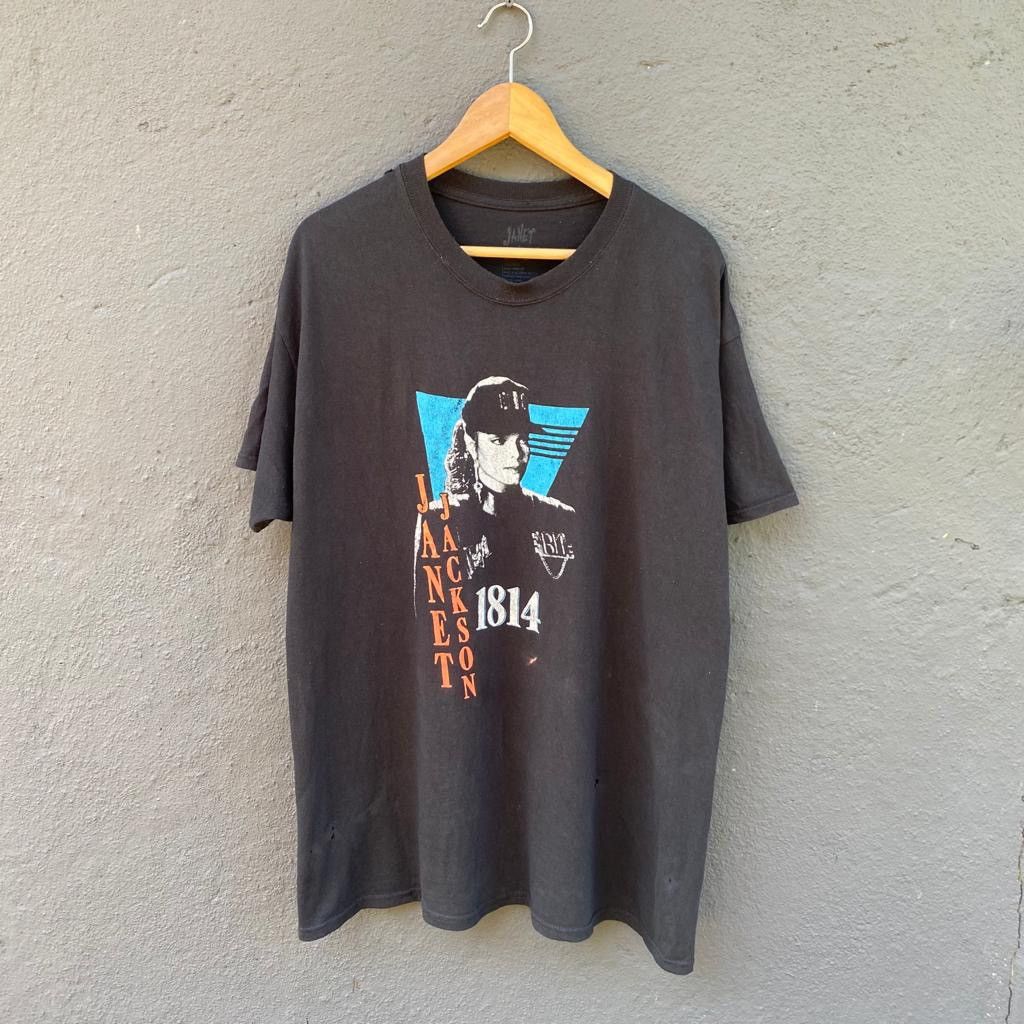 Band Tees Thrashed Faded Janet Jackson American Singer Tee Size US XL / EU 56 / 4 - 1 Thumbnail
