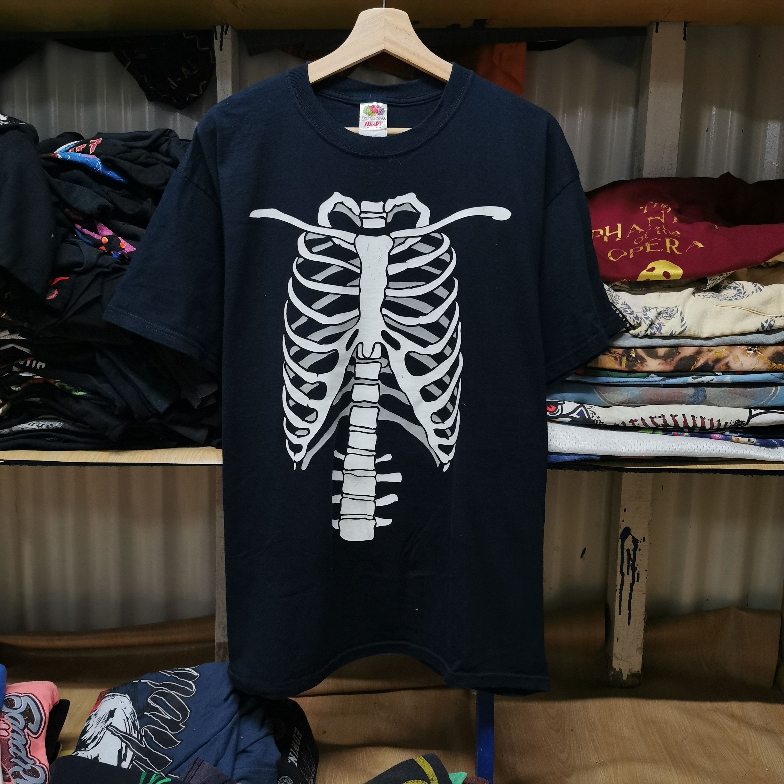 Fruit Of The Loom Vintage Tee Glow in the dark Skeleton Tee Size US XL / EU 56 / 4 - 2 Thumbnail