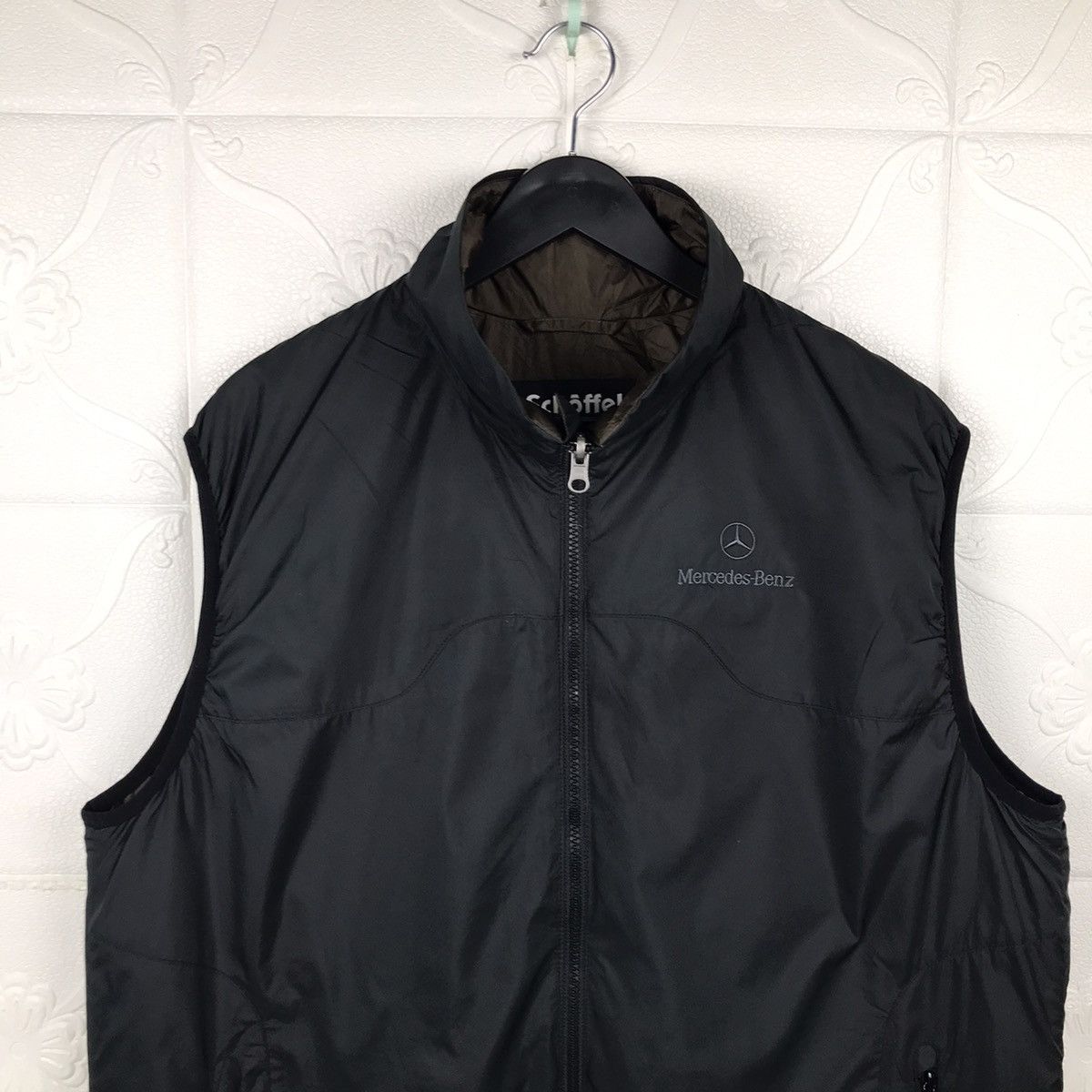 Designer × Mercedes-Benz Vintage Mercedes Schoffel Embroidery Quilted Vest Jacket Size US L / EU 52-54 / 3 - 2 Thumbnail