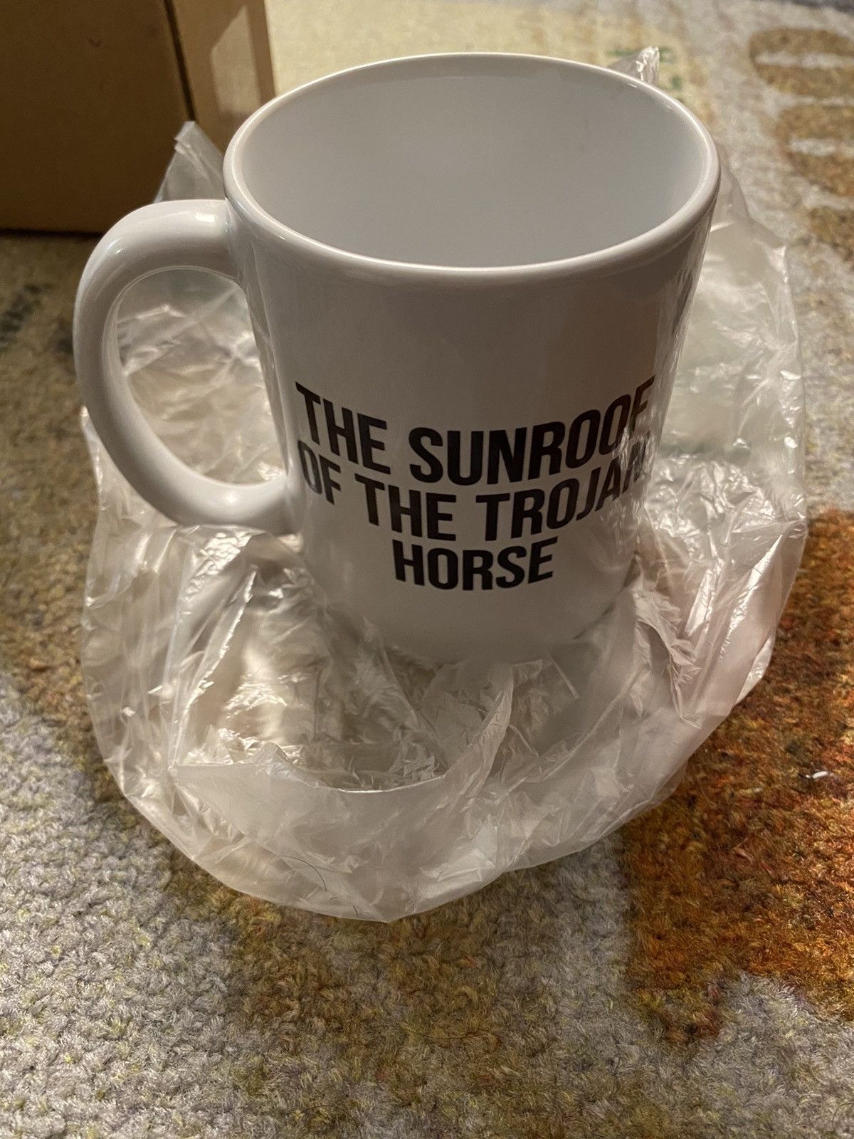 Virgil Abloh BROOKLYN MUSEUM TROJAN HORSE MUG Size ONE SIZE - 1 Thumbnail