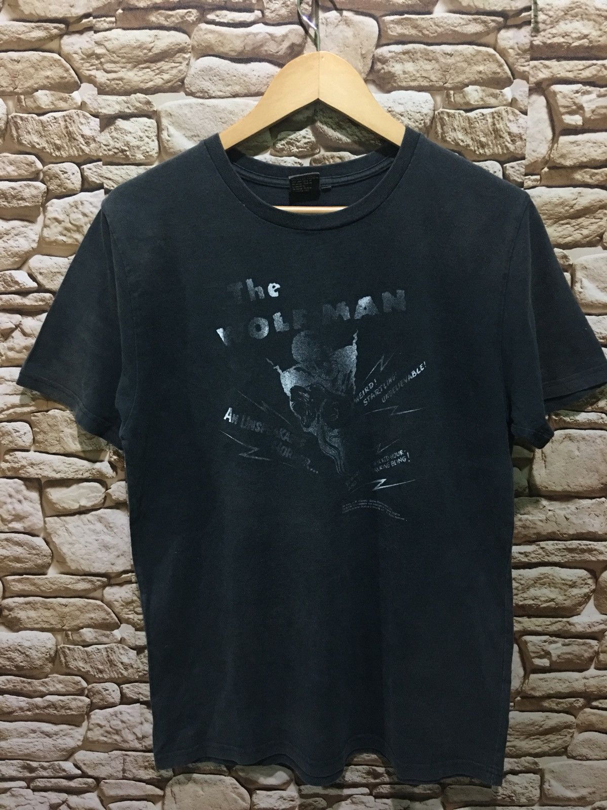 Vintage Vintage WOLFMAN horror movie t-shirt Size US L / EU 52-54 / 3 - 1 Thumbnail