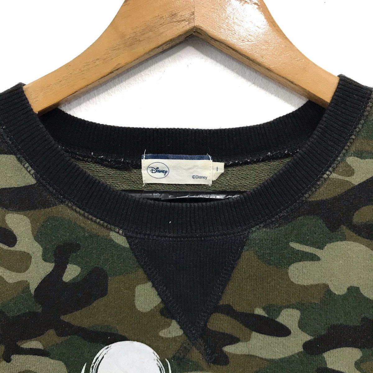 Mickey Mouse Vintage Camo Mickey Mouse Sweatshirt Disney Camouflage Size US M / EU 48-50 / 2 - 5 Thumbnail