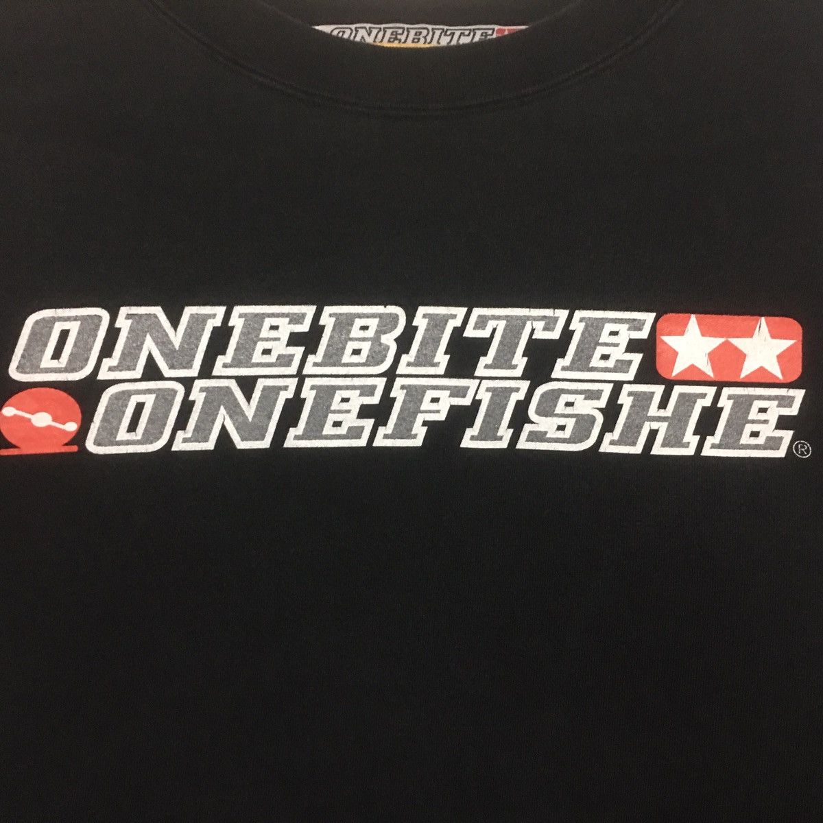 Japanese Brand Vintage One Bite One Fishe Sweatshirt Crewneck BigLogo Size US L / EU 52-54 / 3 - 3 Thumbnail