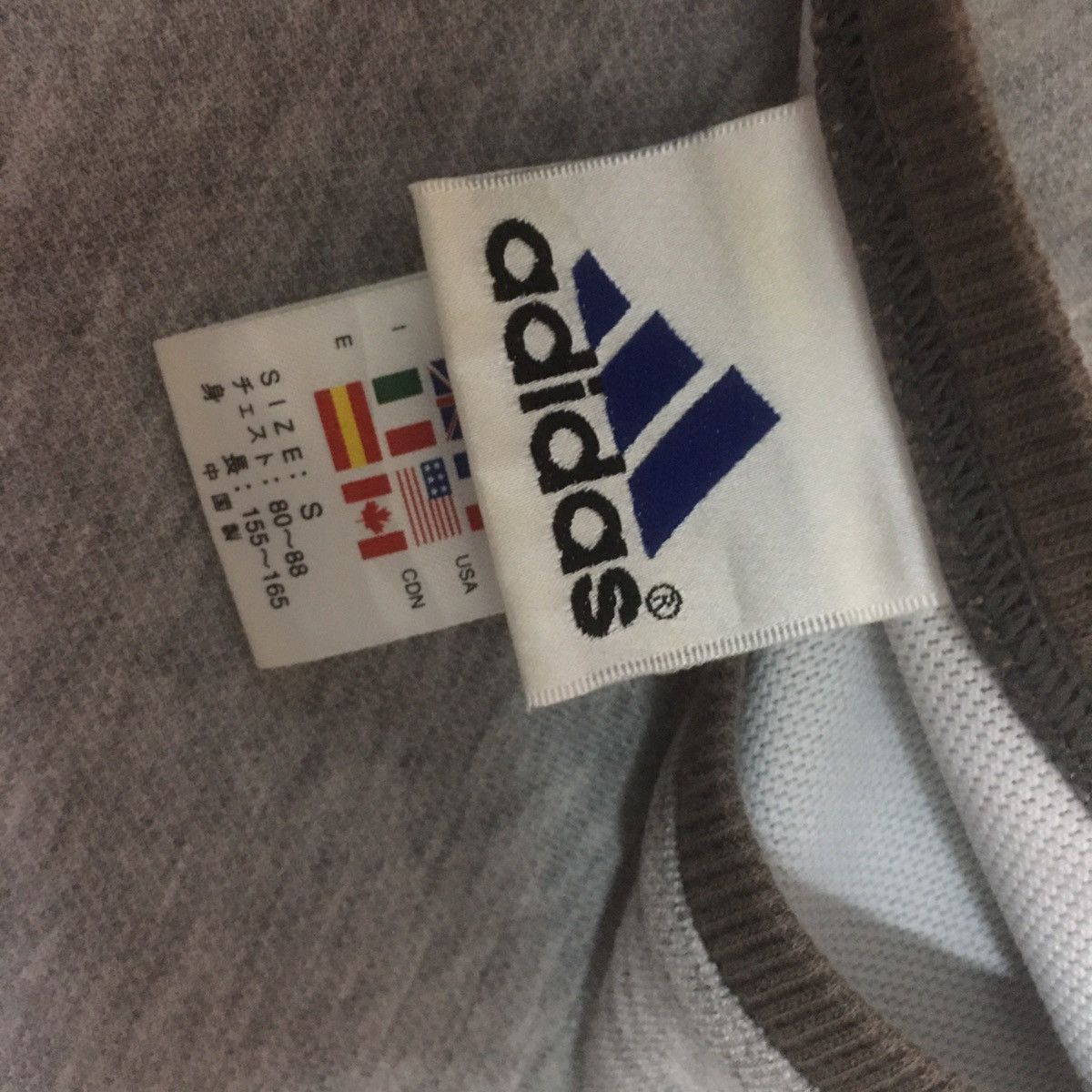 Adidas × Japanese Brand Vintage Adidas Sweatshirt Crewneck Small Spellout Treafoil Size US M / EU 48-50 / 2 - 5 Thumbnail