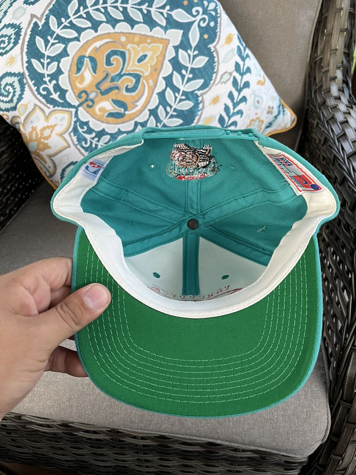 NHL × Sports Specialties × Vintage 90’s NWT SPORTS SPECIALTIES VANCOUVER GRIZZLIES VINTAGE HAT Size ONE SIZE - 6 Thumbnail