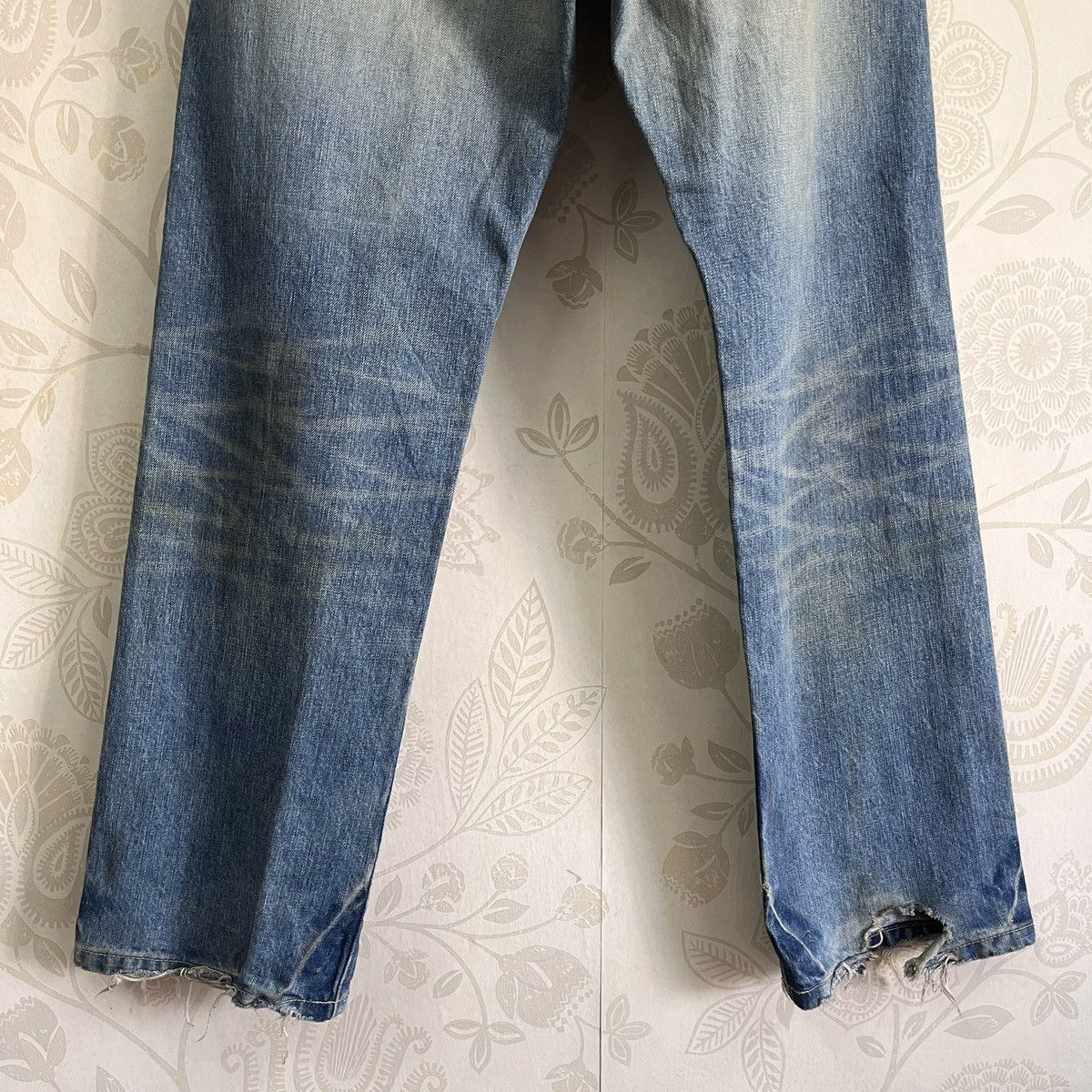 Fashion Victim Vintage Fashion Victim Denim Japan Ripped Leg Size US 34 / EU 50 - 15 Thumbnail