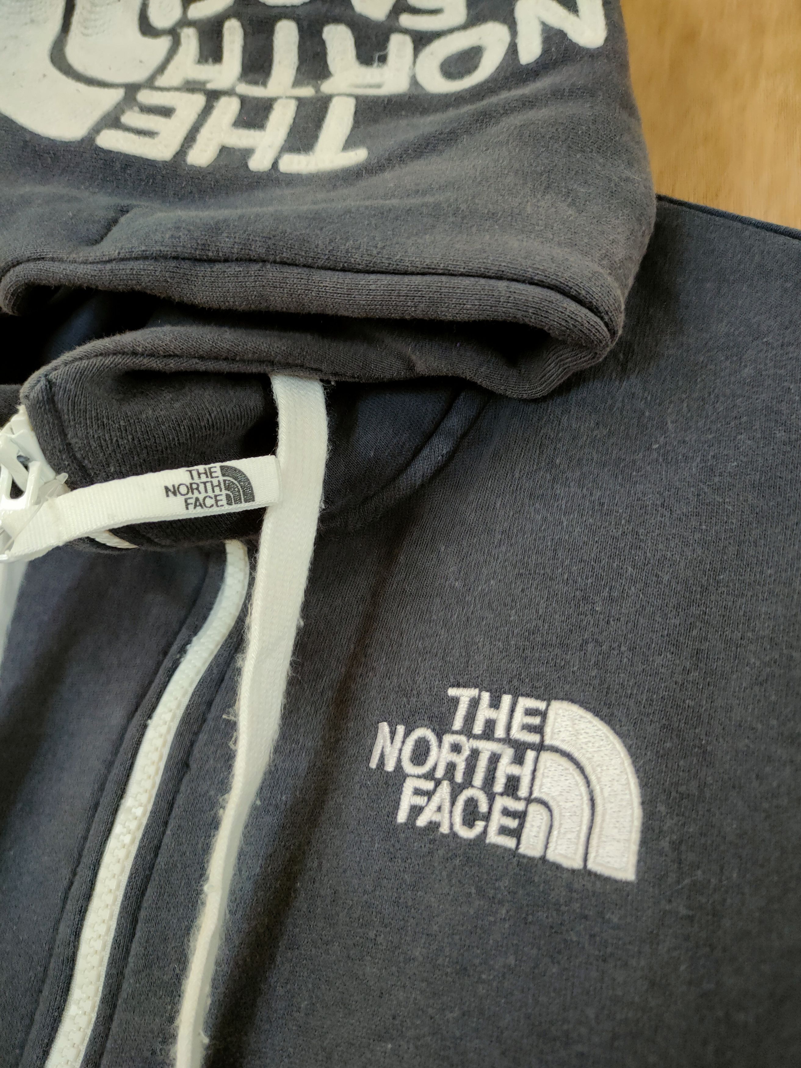 The North Face DLL The North Face hoodie sweater spell out #46-642 Size S / US 4 / IT 40 - 5 Thumbnail