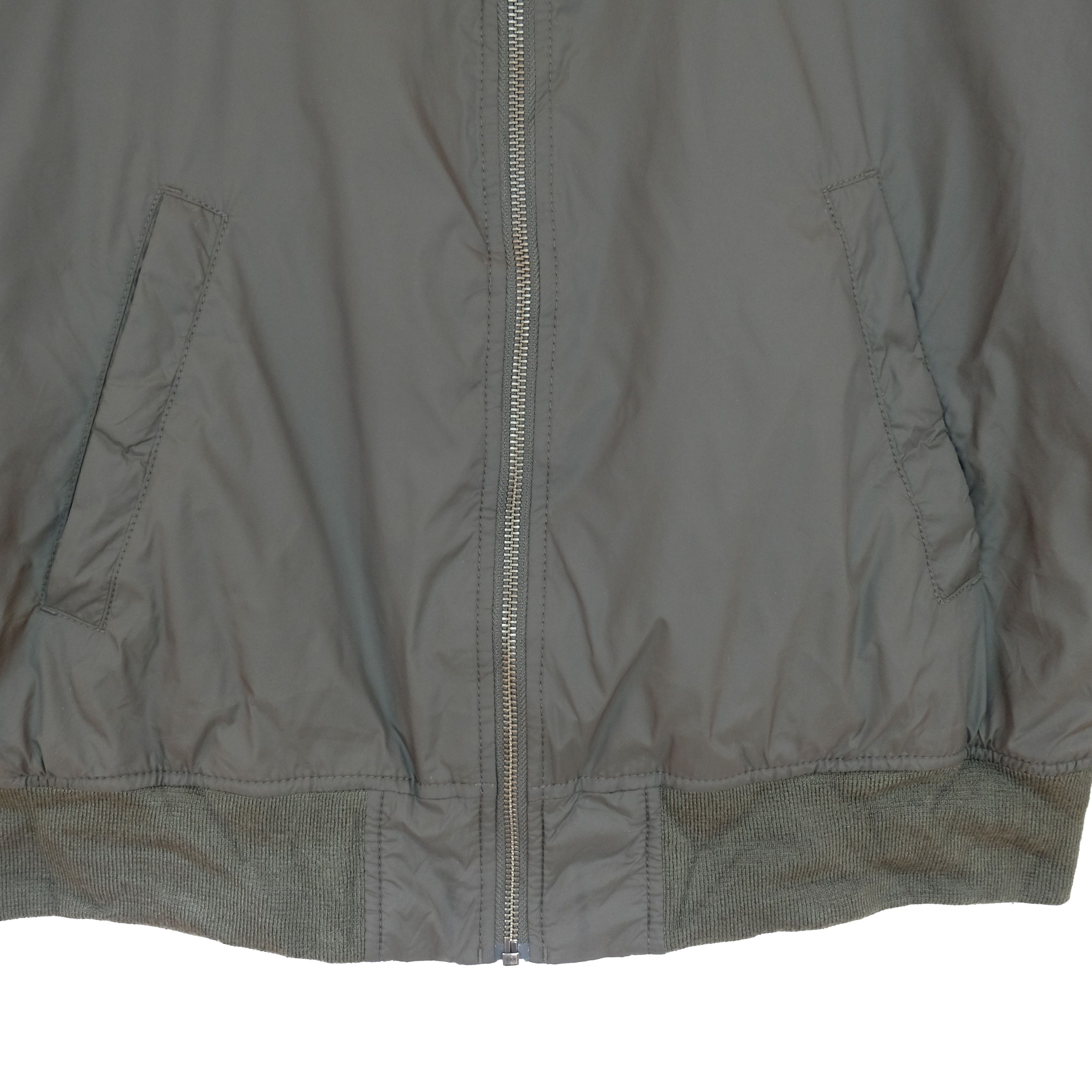 Japanese Brand UNIQLO Flight Bomber Jacket Ultra Thin Size US L / EU 52-54 / 3 - 5 Thumbnail