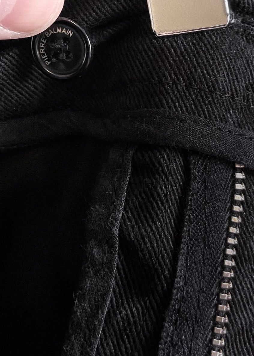 Pierre Balmain Pierre Balmain Black Pleated Twill Shorts Size US 32 / EU 48 - 4 Thumbnail