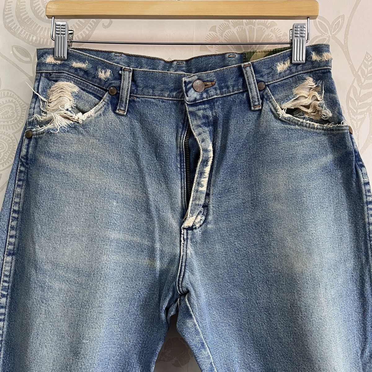 Vintage Vintage Rare Wrangler Army Camouflage Edition Distressed Size US 30 / EU 46 - 19 Thumbnail