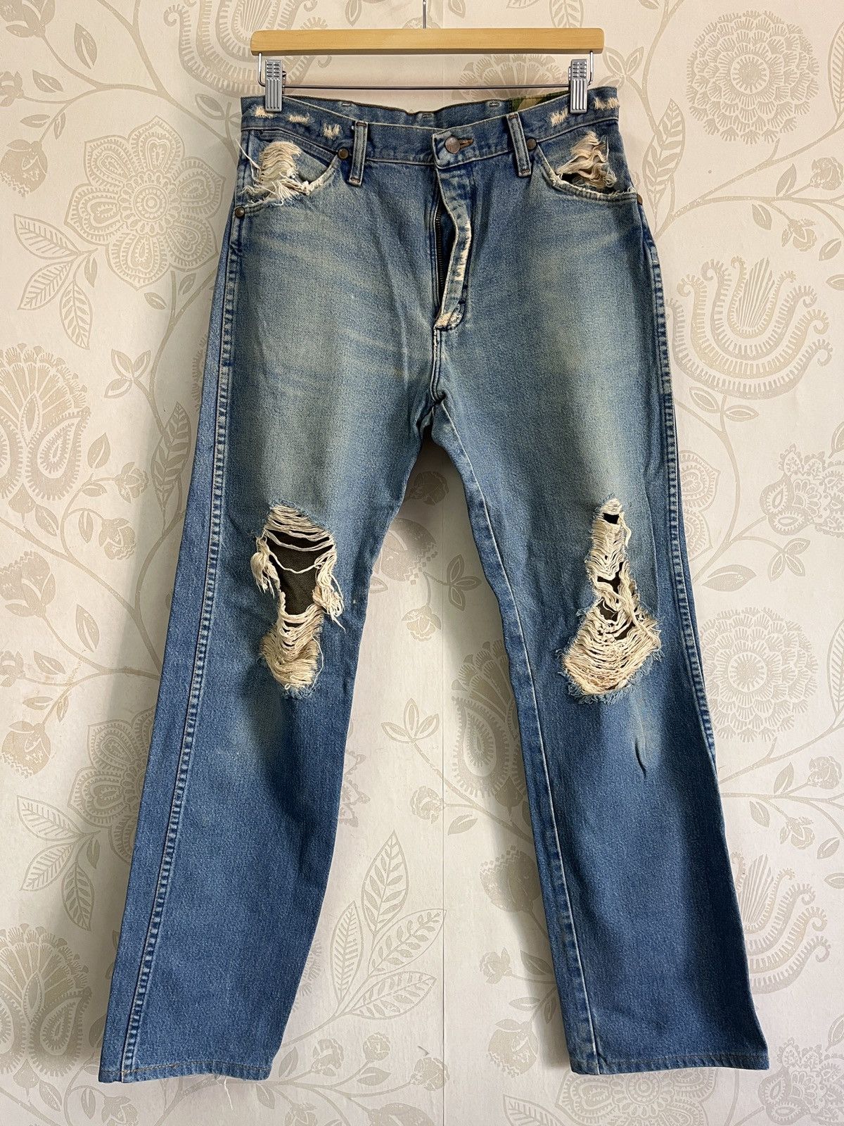 Vintage Vintage Rare Wrangler Army Camouflage Edition Distressed Size US 30 / EU 46 - 21 Thumbnail