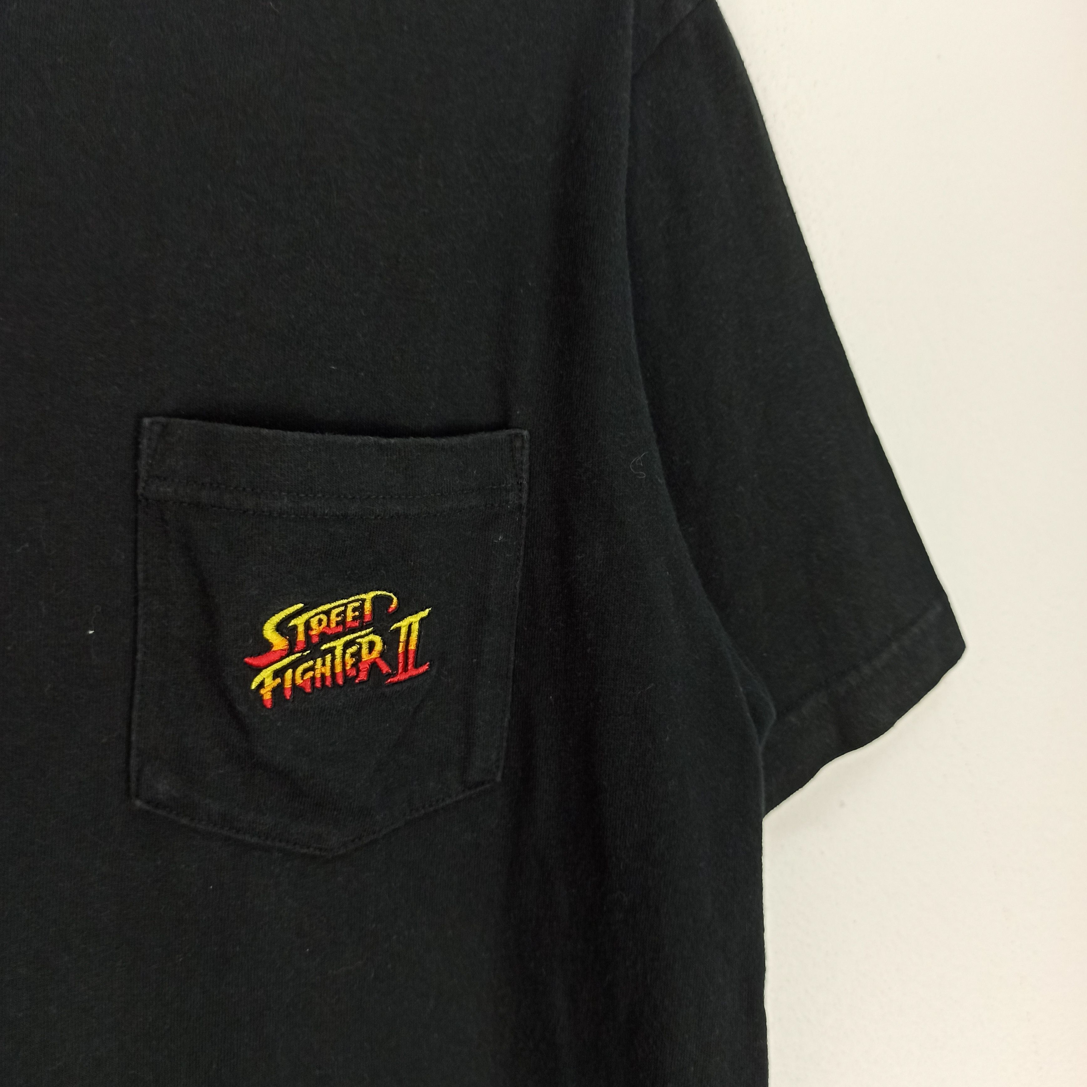 Nintendo Vintage Special Capcom Street Fighter X Uniqlo Size US L / EU 52-54 / 3 - 6 Thumbnail