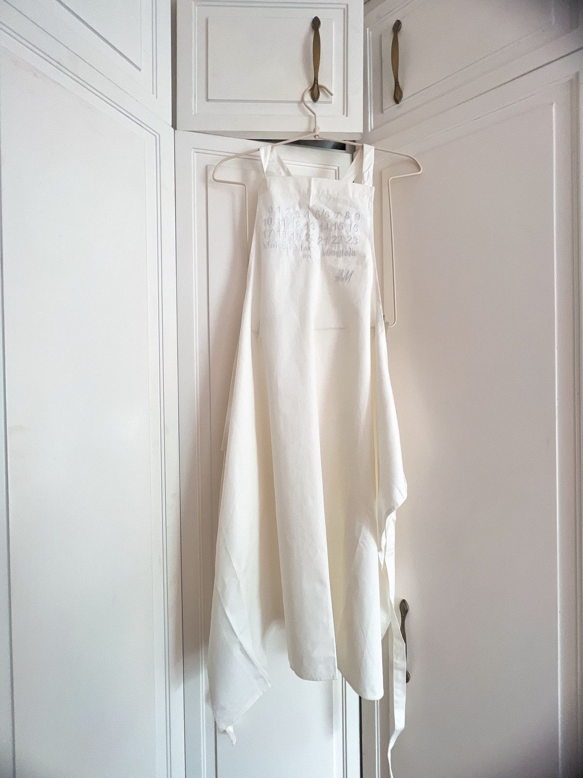 H&M × Maison Margiela 2012 Maison Martin Margiela x H&M Apron Size ONE SIZE - 2 Thumbnail