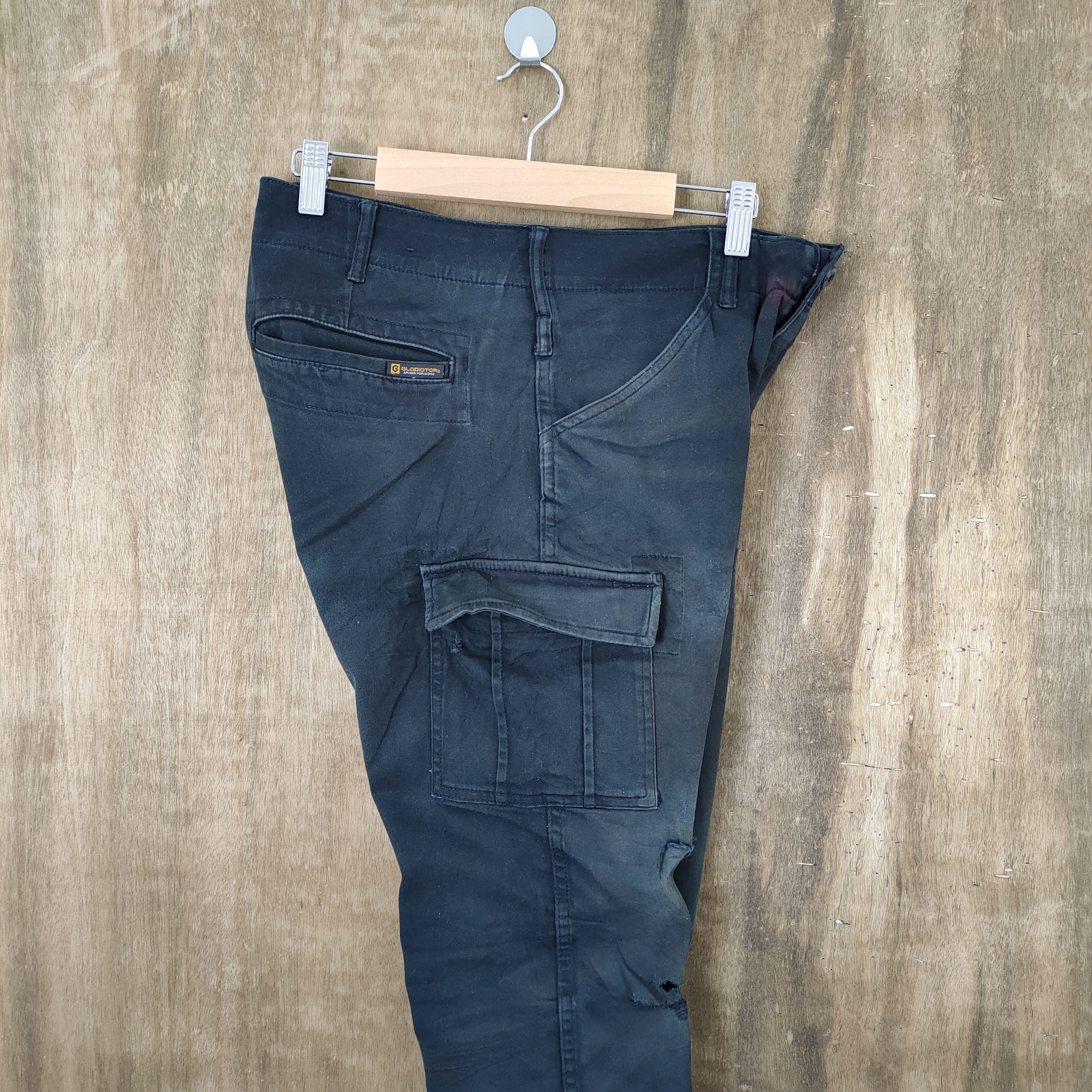 Japanese Brand VINTAGE JAPANESE BRAND FADED DISTRESSED CARGO PANTS Size US 31 - 8 Thumbnail