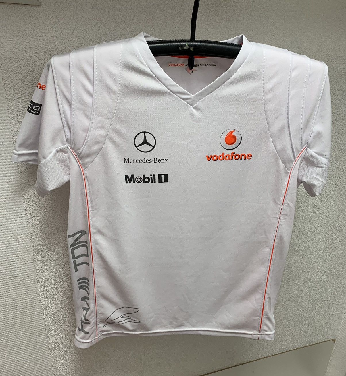 Mercedes-Benz McLaren Mercedes Vodafone white vintage t-shirt S Hamilton Size US S / EU 44-46 / 1 - 1 Thumbnail