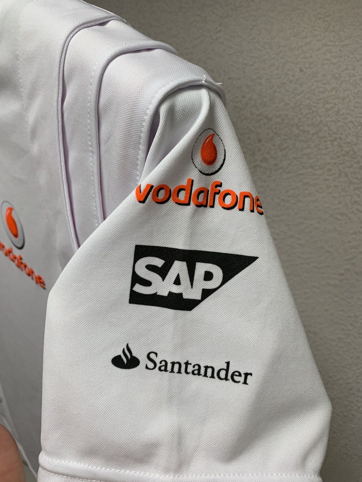 Mercedes-Benz McLaren Mercedes Vodafone white vintage t-shirt S Hamilton Size US S / EU 44-46 / 1 - 5 Thumbnail