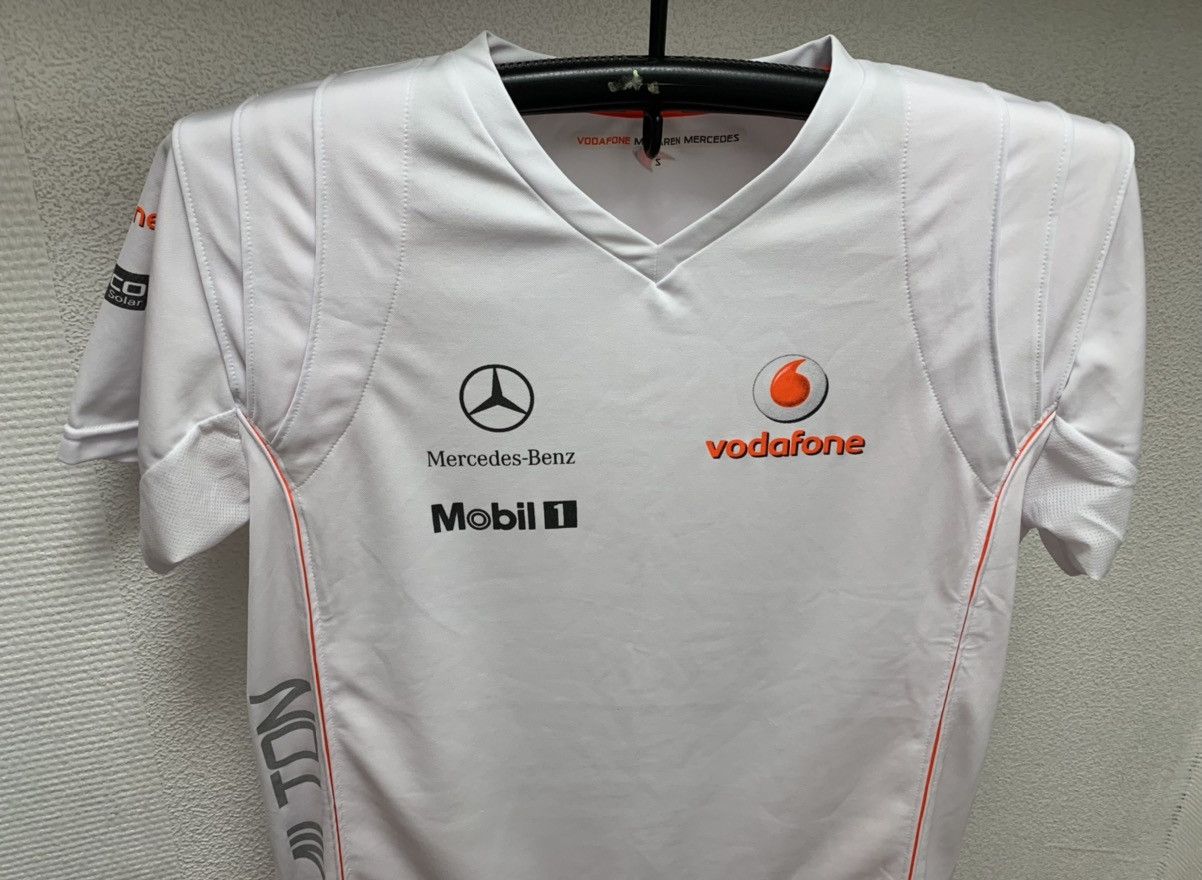 Mercedes-Benz McLaren Mercedes Vodafone white vintage t-shirt S Hamilton Size US S / EU 44-46 / 1 - 4 Thumbnail
