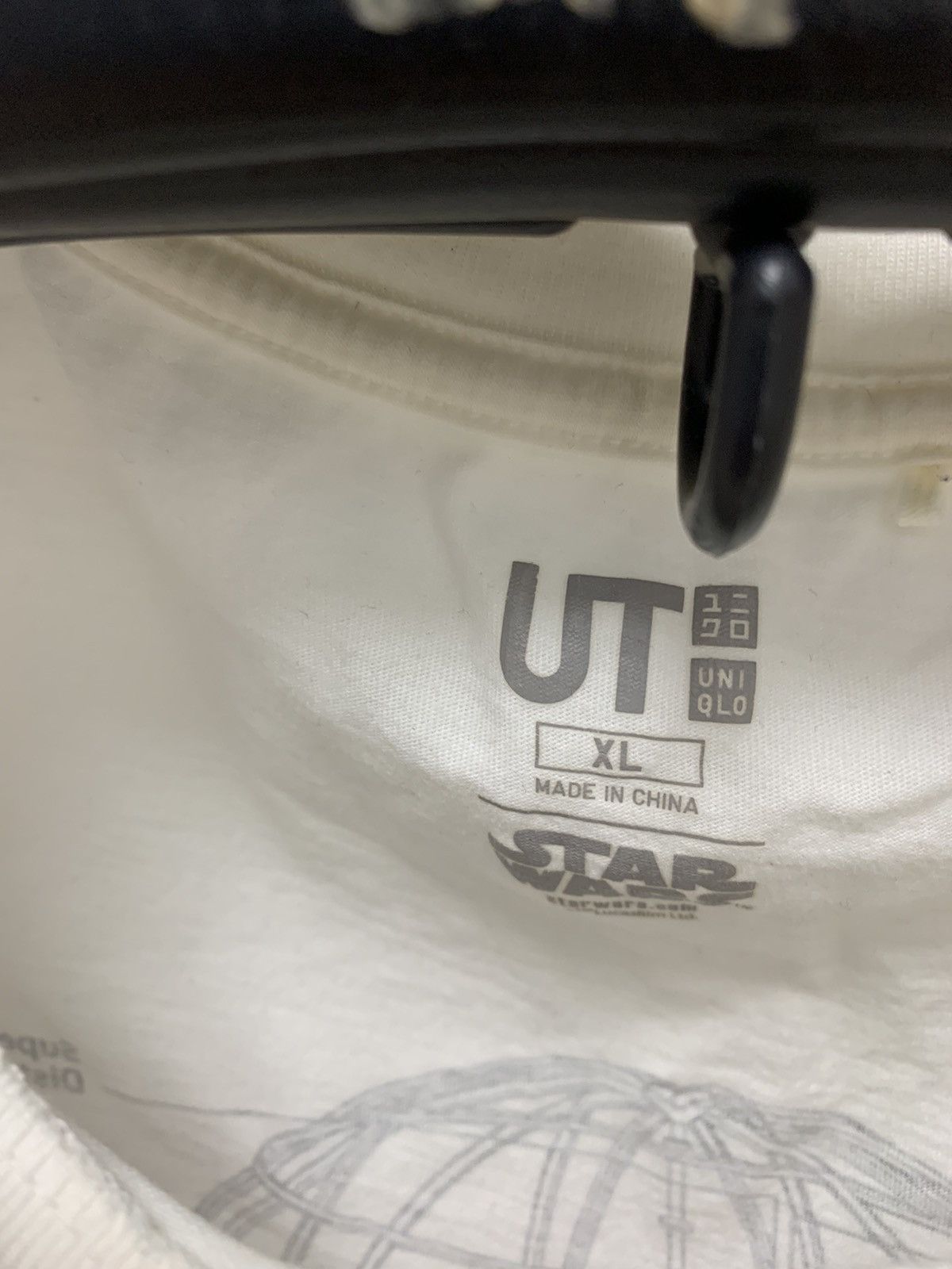 Uniqlo Uniqlo Star Wars Death Star Japanese brand white t-shirt Xl Size US XL / EU 56 / 4 - 4 Thumbnail