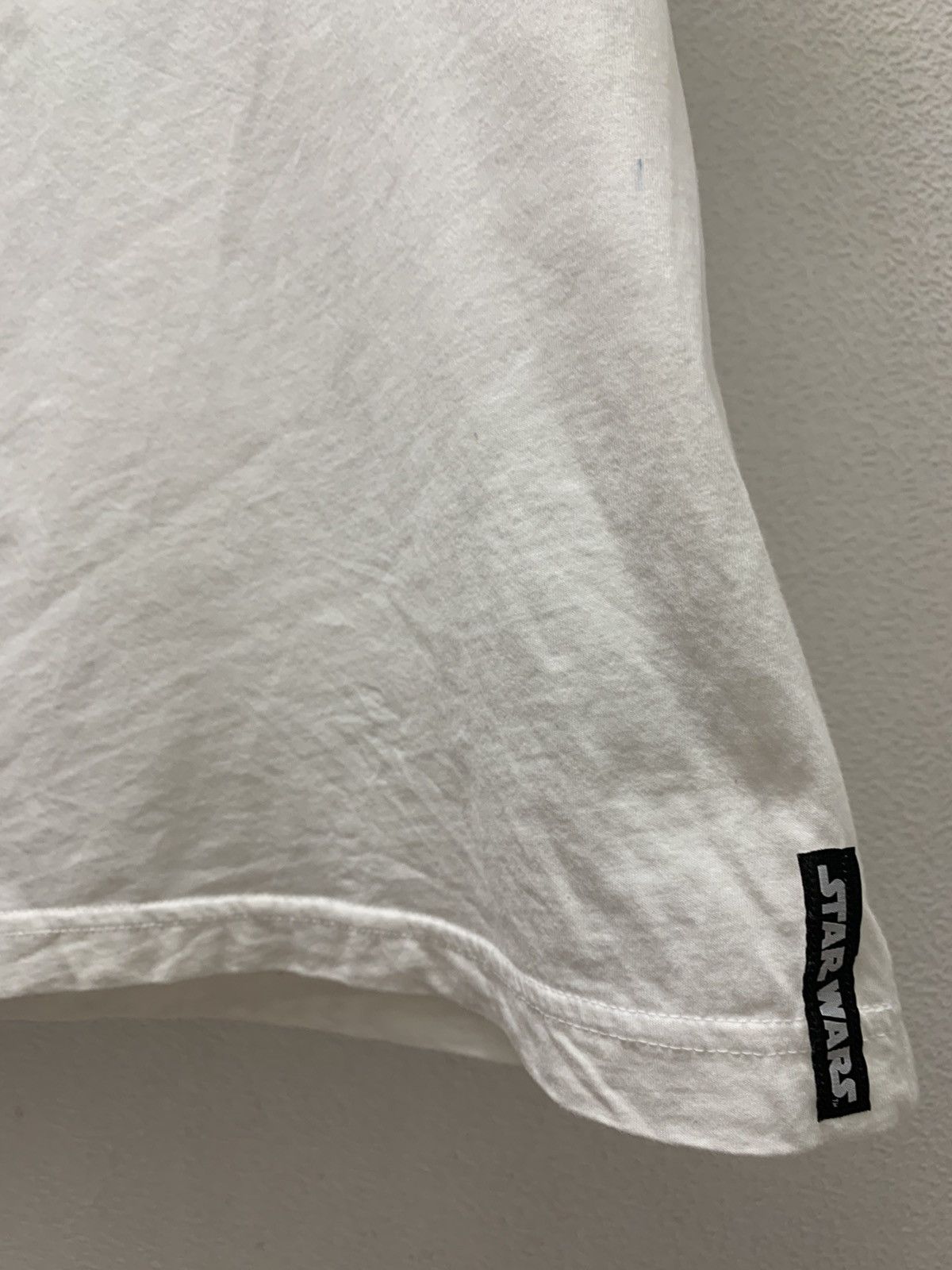 Uniqlo Uniqlo Star Wars Death Star Japanese brand white t-shirt Xl Size US XL / EU 56 / 4 - 5 Thumbnail