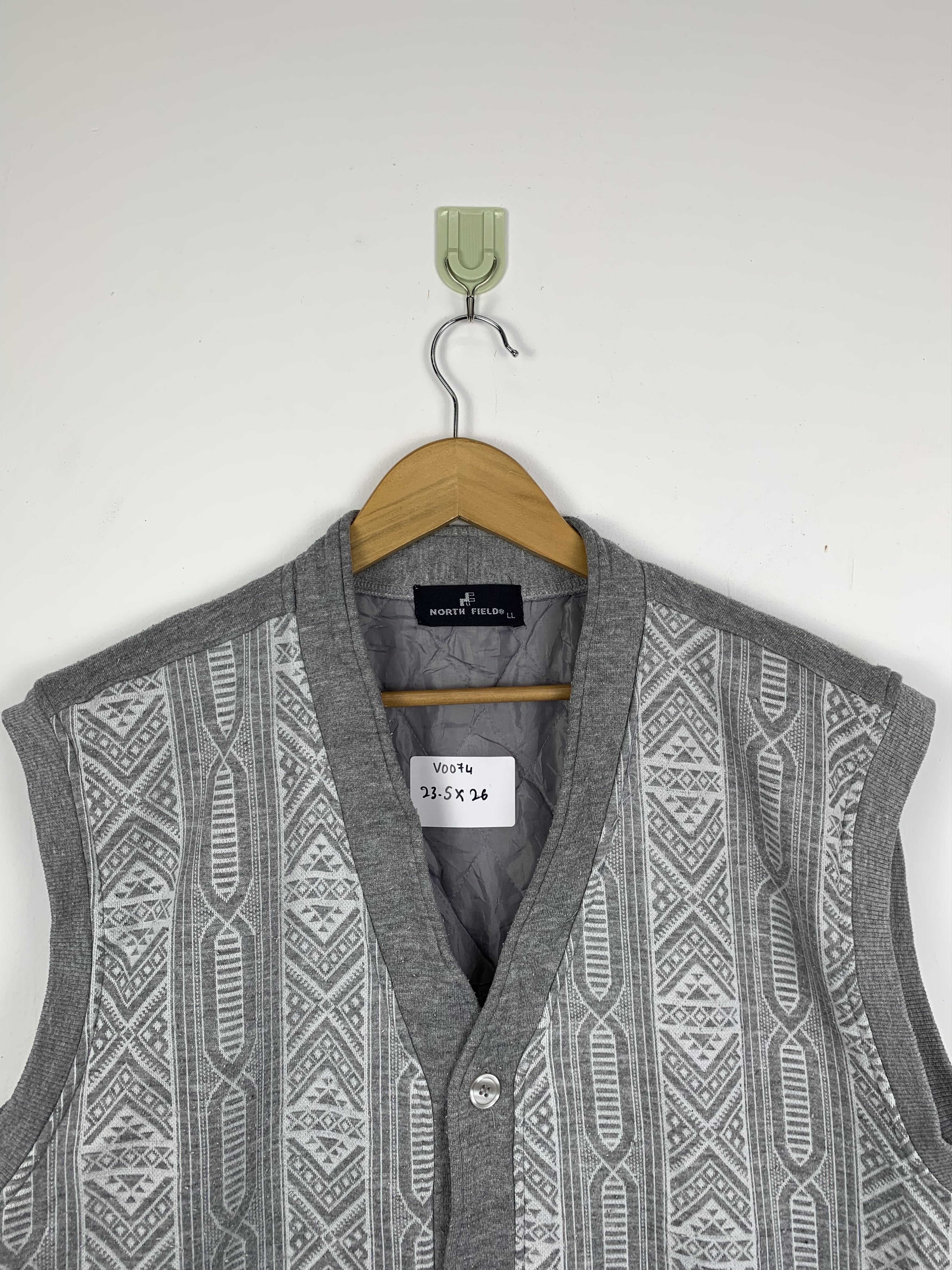 Vintage Vintage NORTH FIELD Quilted Lining Navajo Native Aztec Vests Size US M / EU 48-50 / 2 - 2 Thumbnail