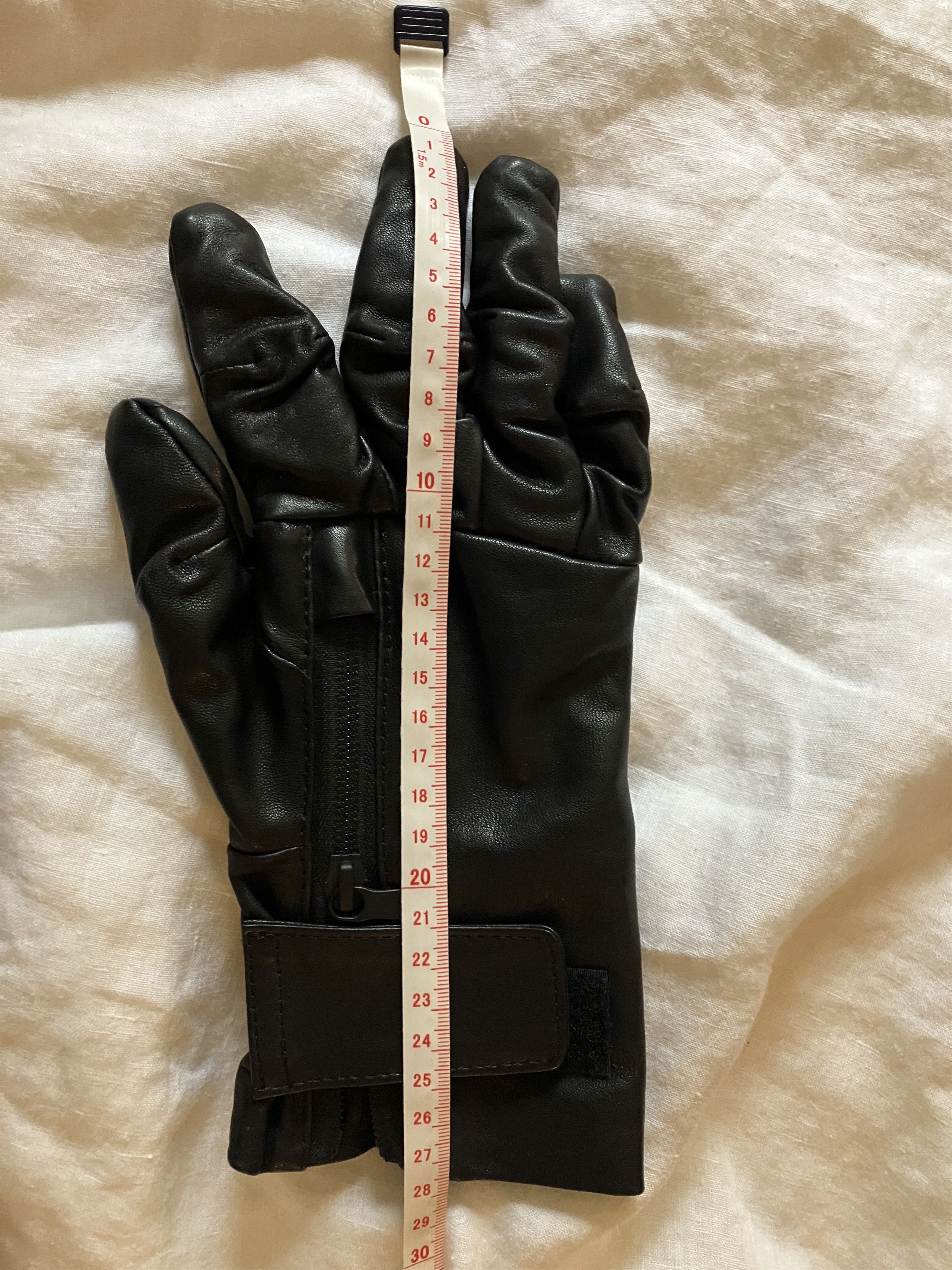 The Viridi-anne sz 1 FW21 Water Repellant Lambskin Gloves w/ fleece lining Size ONE SIZE - 3 Thumbnail