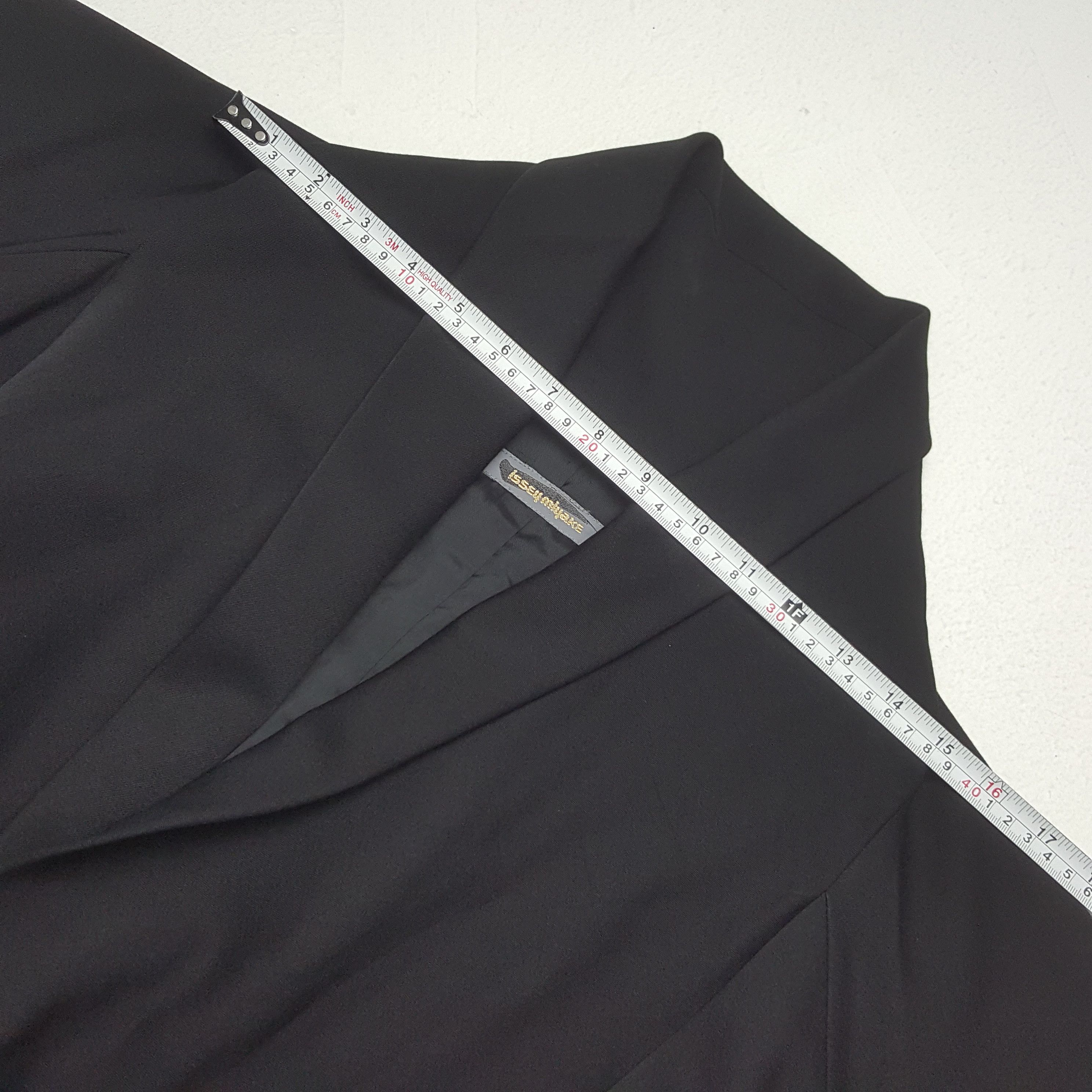 Issey Miyake × Japanese Brand × Vintage Vintage Issey Miyake Japanese Designer Women Blazzers Size S / US 4 / IT 40 - 5 Thumbnail