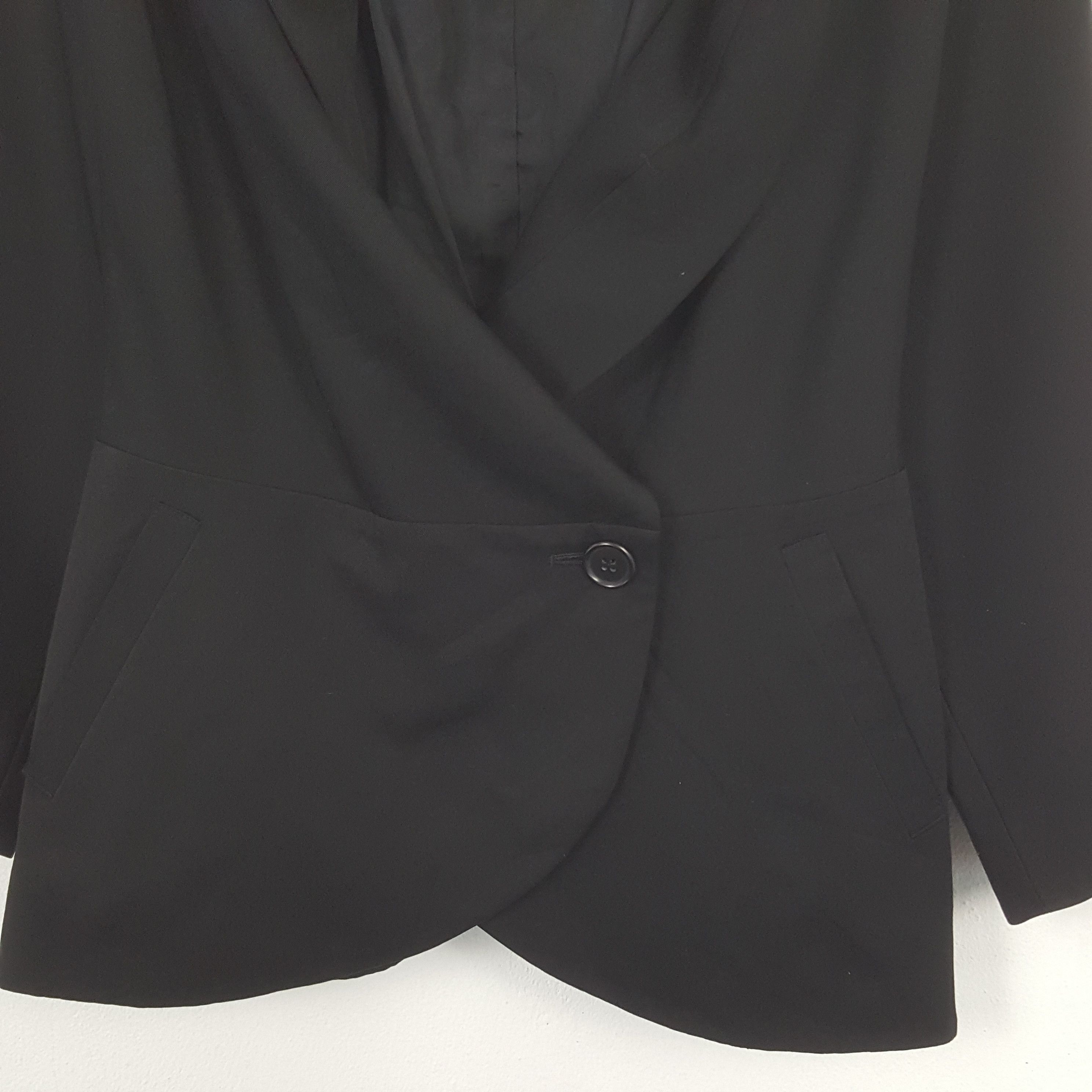 Issey Miyake × Japanese Brand × Vintage Vintage Issey Miyake Japanese Designer Women Blazzers Size S / US 4 / IT 40 - 2 Thumbnail