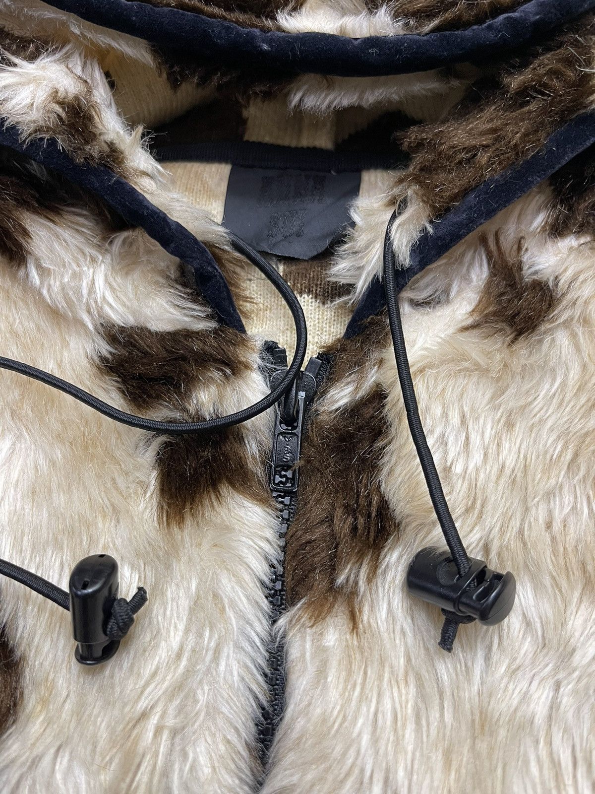 Anna Sui Anna Sui Hoodie Cropped Fur Jacket Size M / US 6-8 / IT 42-44 - 7 Thumbnail