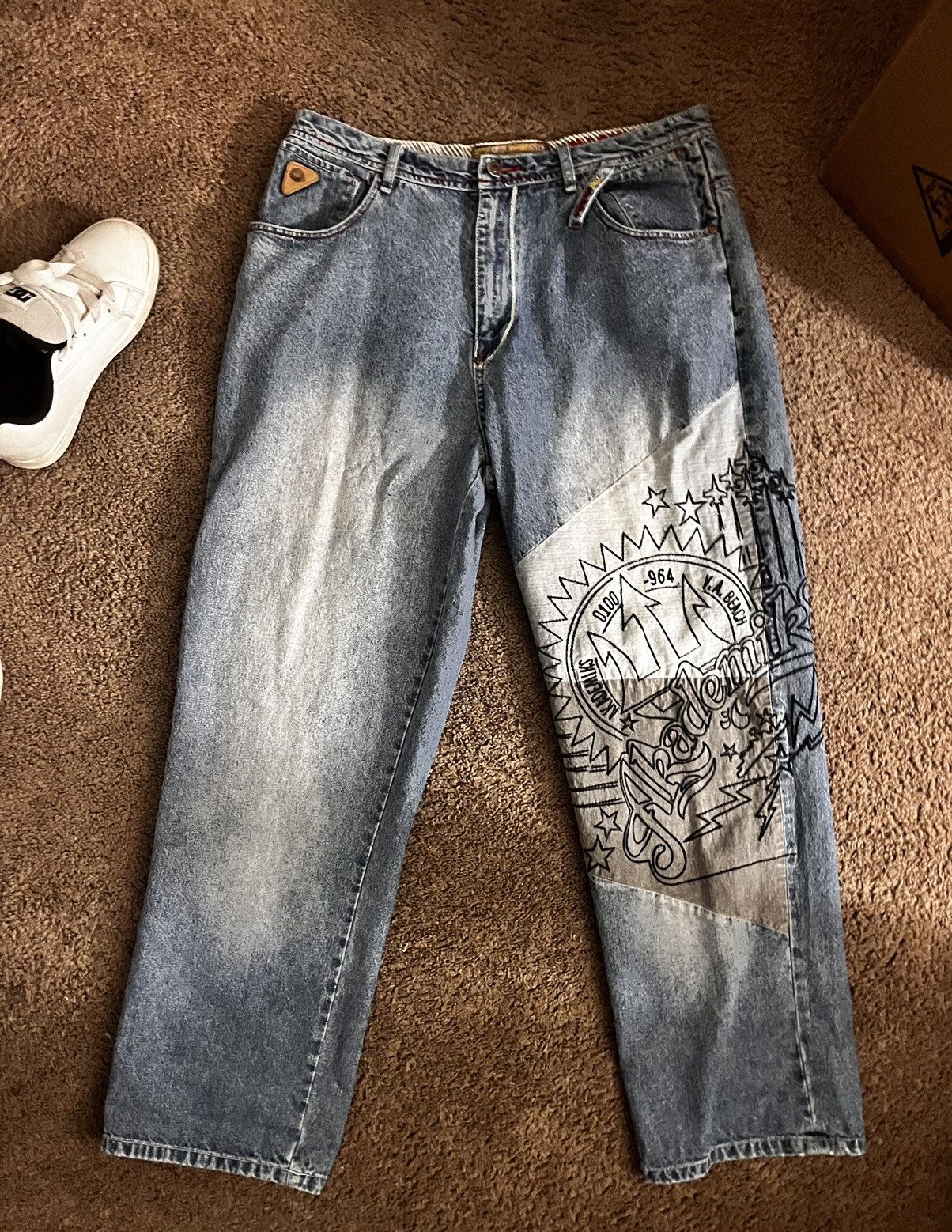Akademiks embroidered jeans