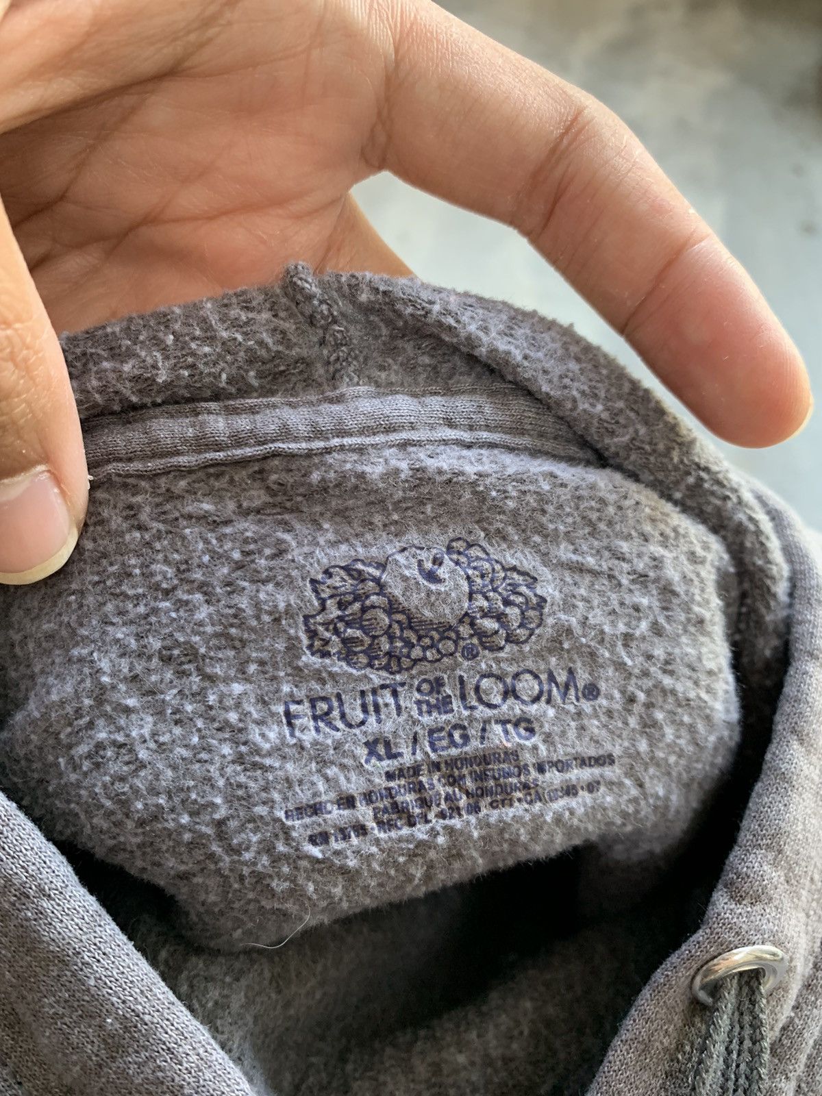 Fruit Of The Loom THRASHED Faded Bleached Oversized Hoodie Kanye West Style Size US XL / EU 56 / 4 - 4 Thumbnail
