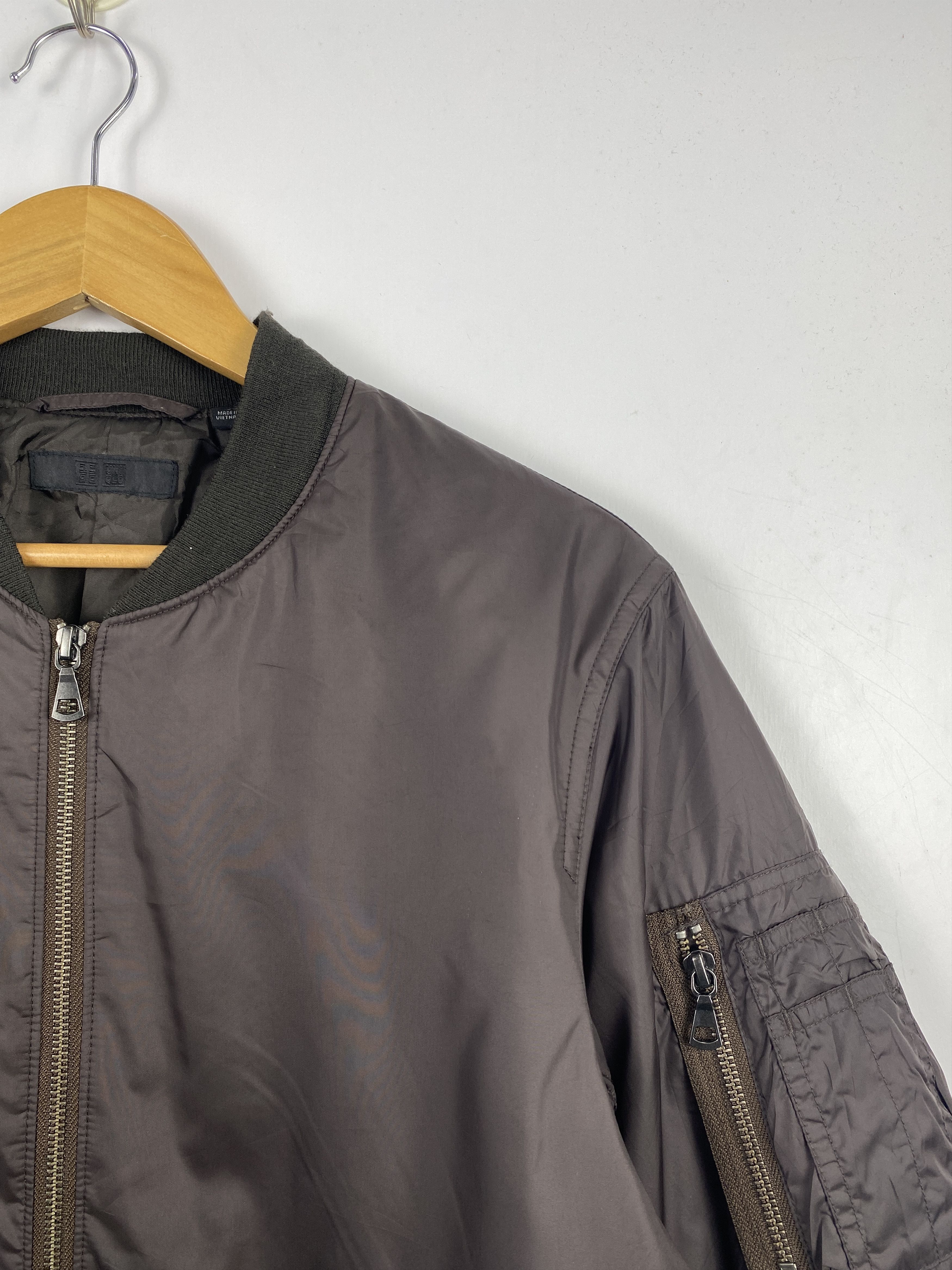 Uniqlo Uniqlo Zipper Ups Bomber Jacket Brown AH0014 Size US S / EU 44-46 / 1 - 5 Thumbnail