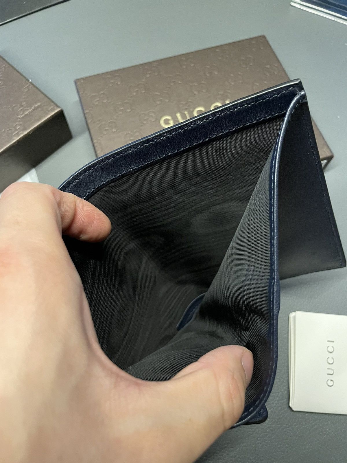 Gucci BrandNEW Classic GG Monogram Bi-fold Passport Holder Wallet Size ONE SIZE - 17 Thumbnail