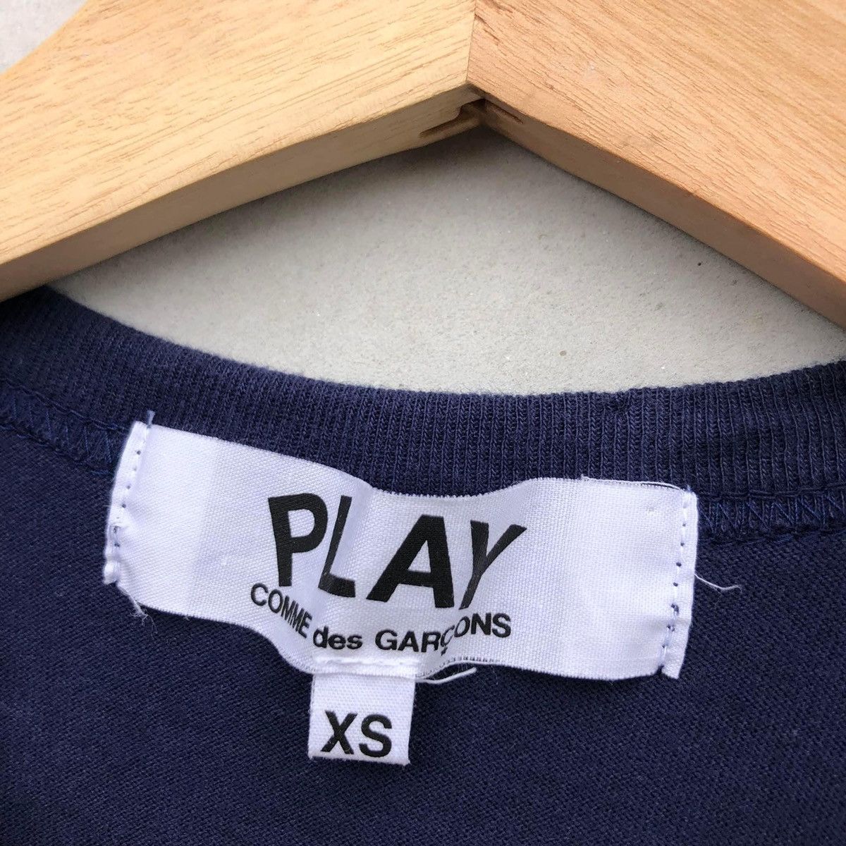 Comme des Garcons PLAY 🔥Accept Binding Offer🔥 Comme Des Garcons Play ( Kids ) Size XS / US 0-2 / IT 36-38 - 2 Thumbnail