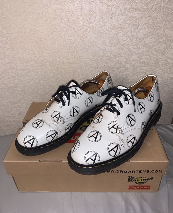 Dr martens x supreme best sale x undercover