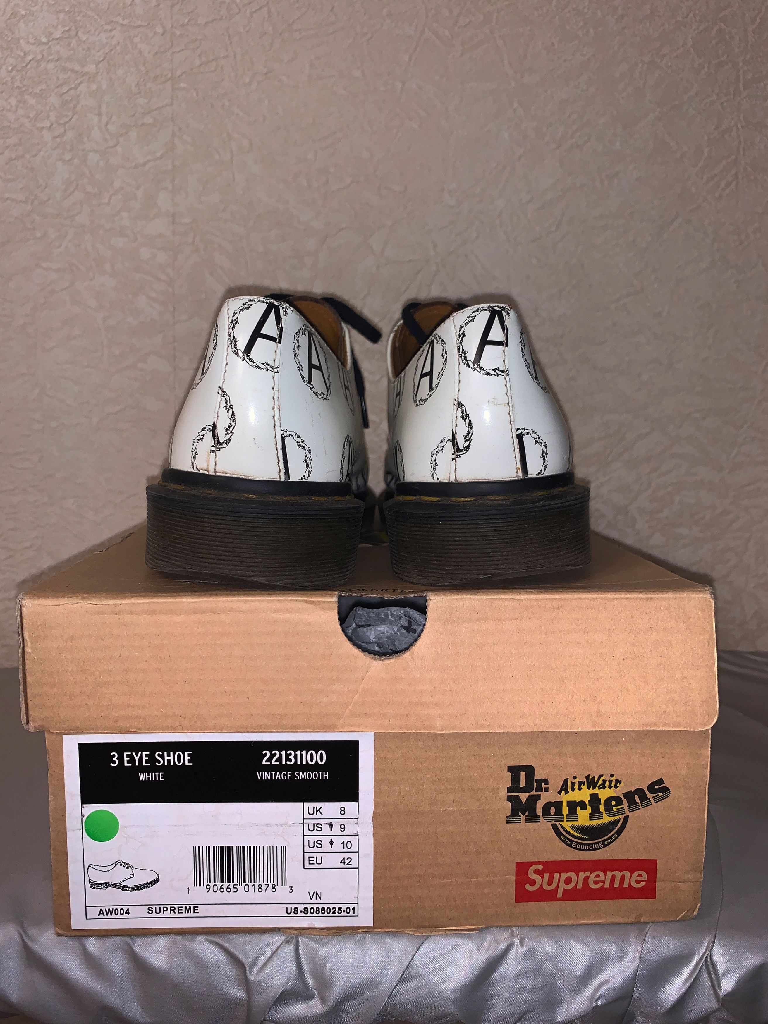 Dr. Martens × Supreme × Undercover Dr. Martens 3-Eye Supreme x Undercover Anarchy White Size US 9 / EU 42 - 8 Thumbnail