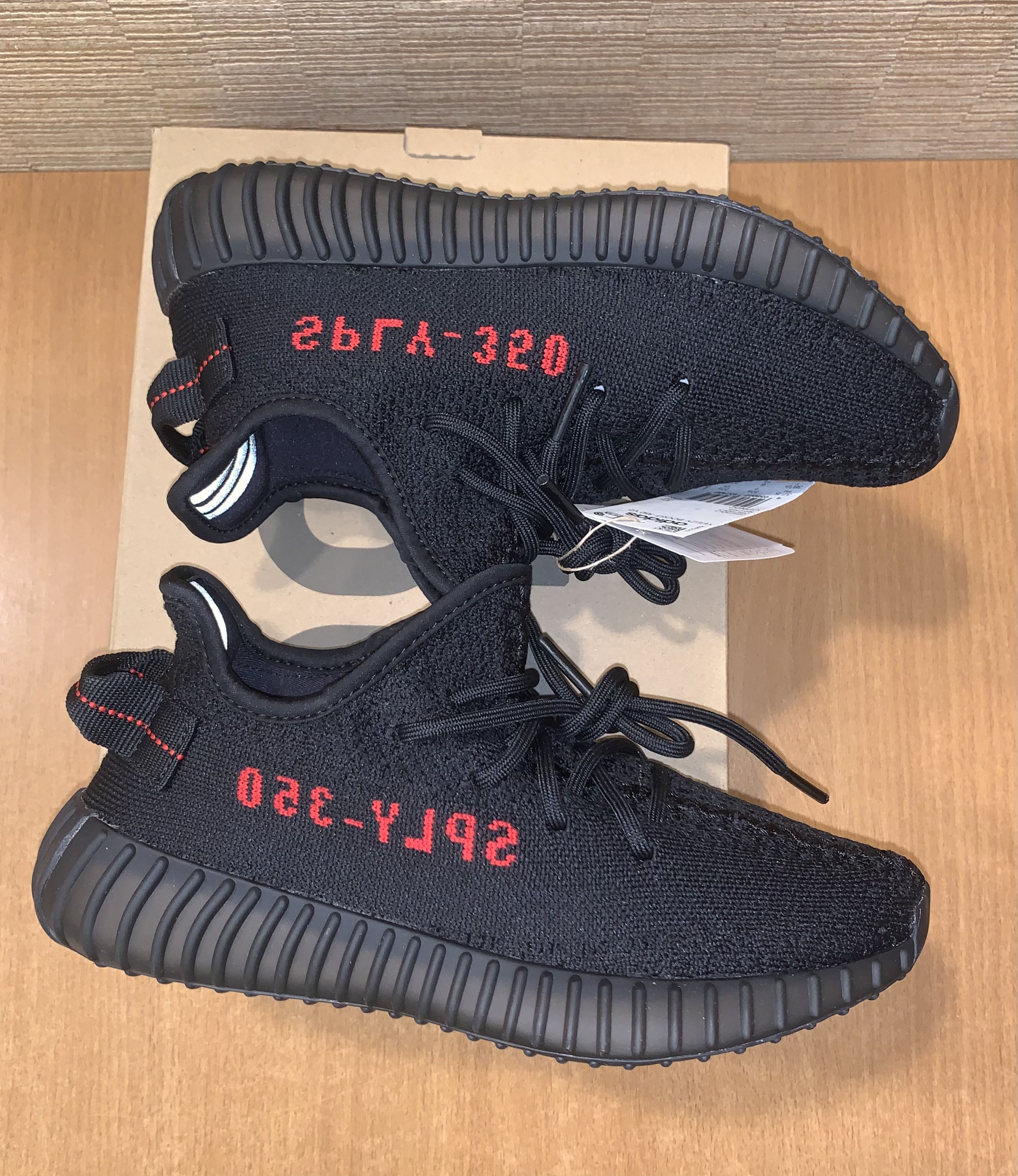 Adidas × Kanye West Adidas Yeezy Boost 350 V2 by Kanye West Bred black red Size US 6 / EU 39 - 12 Thumbnail
