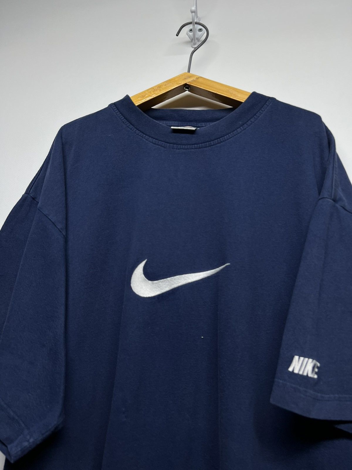 Nike × Vintage Vintage Y2k Nike Big Swoosh Logo T-Shirt 90’s Navy Size US XL / EU 56 / 4 - 3 Thumbnail