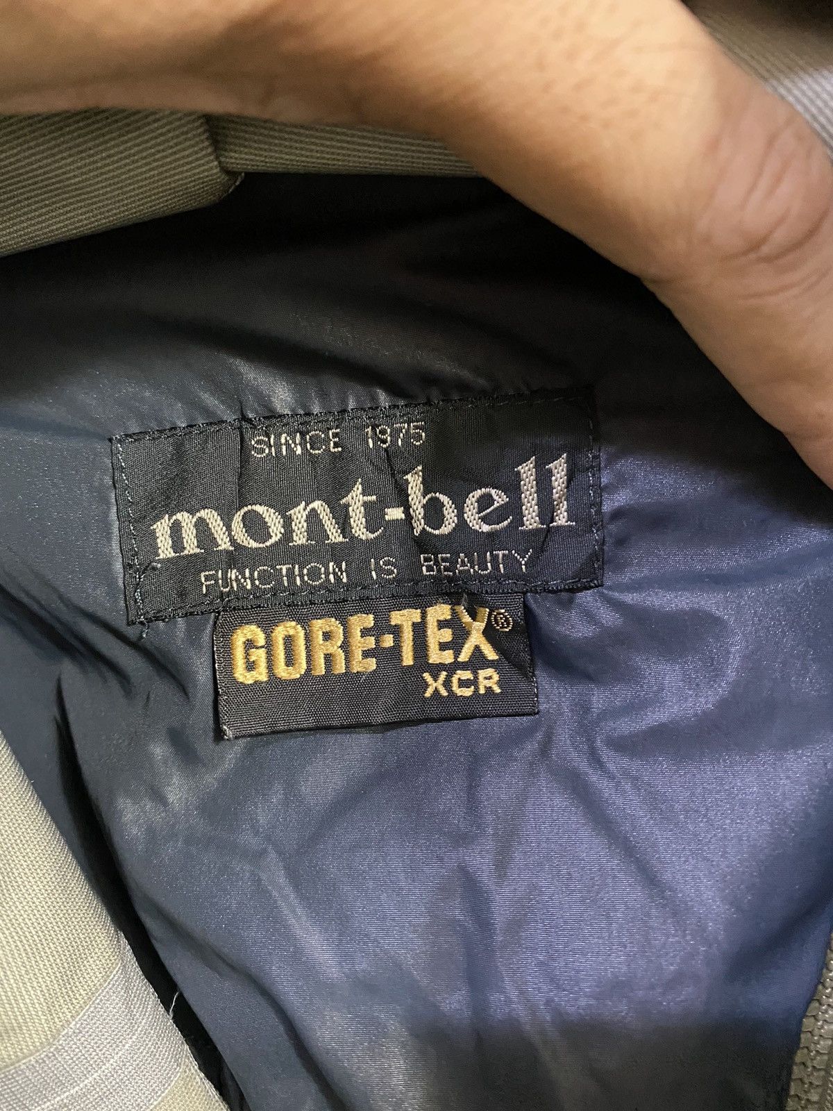 Goretex Montbell Goretex Windbreaker Jacket With Hoodies Size US M / EU 48-50 / 2 - 3 Thumbnail