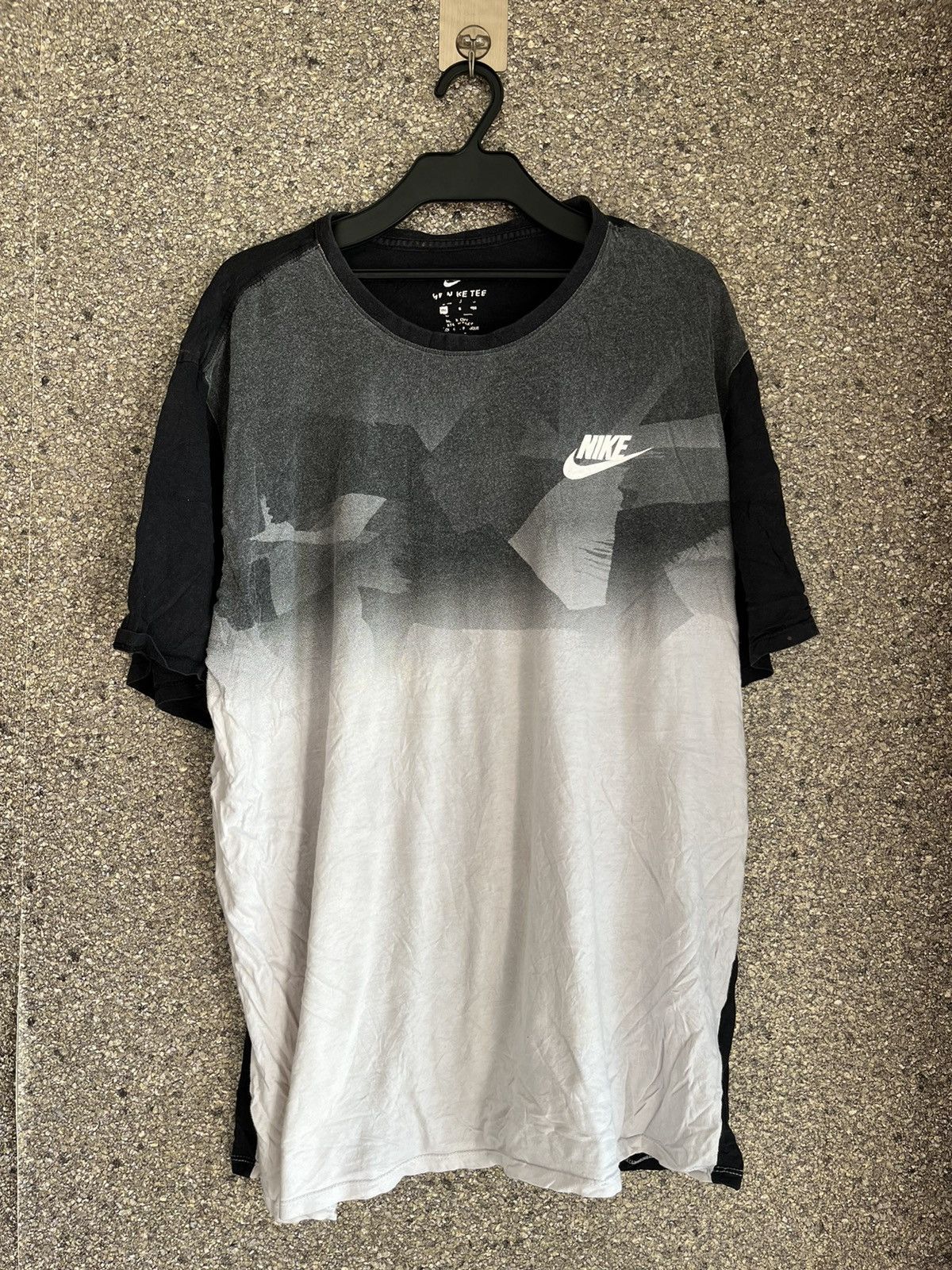 image of Nike Ft69 in White Black, Men's (Size XL)