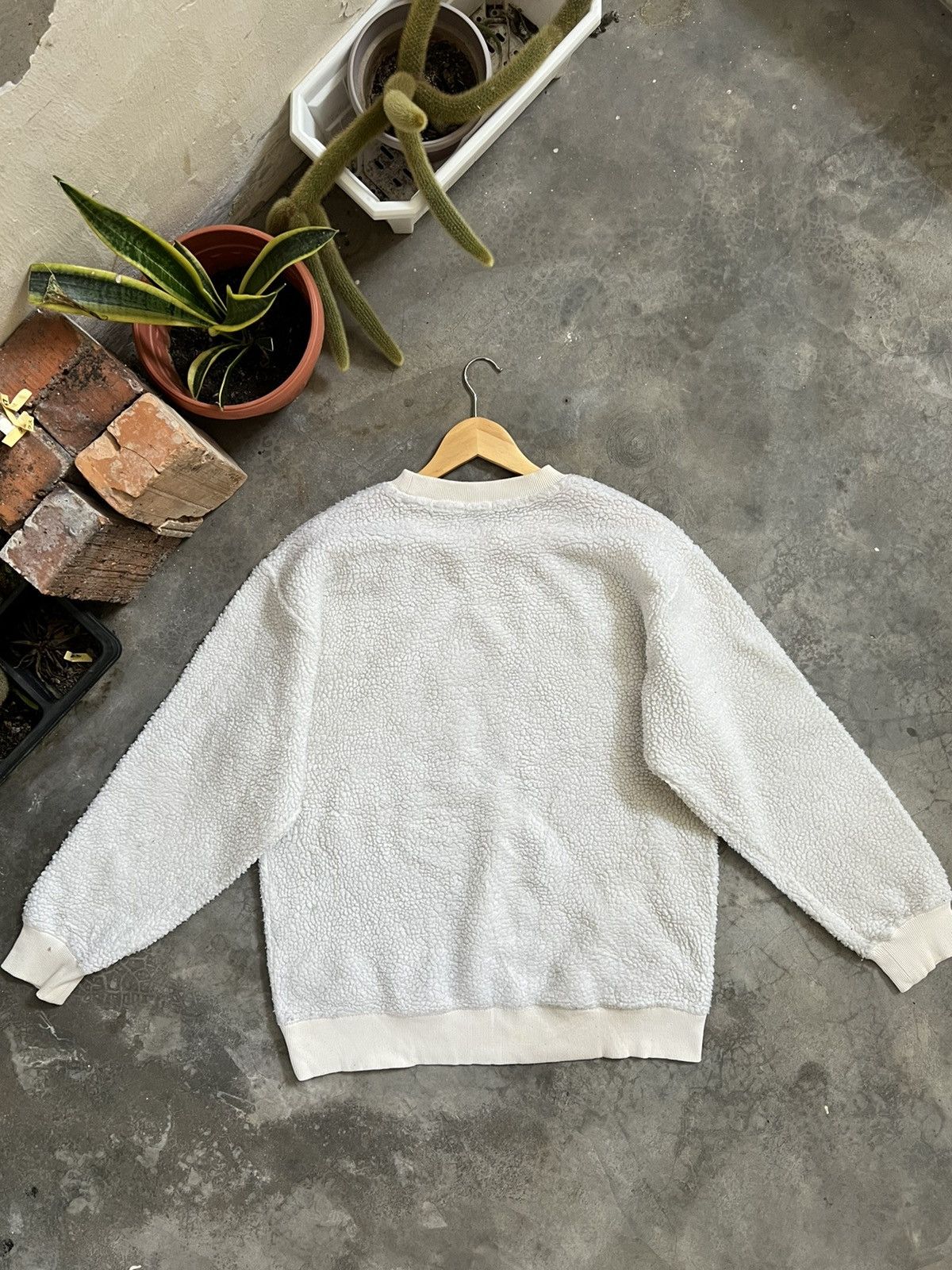 Japanese Brand GU Deep Pile Sherpa Crewneck Sweatshirt Size US L / EU 52-54 / 3 - 8 Thumbnail