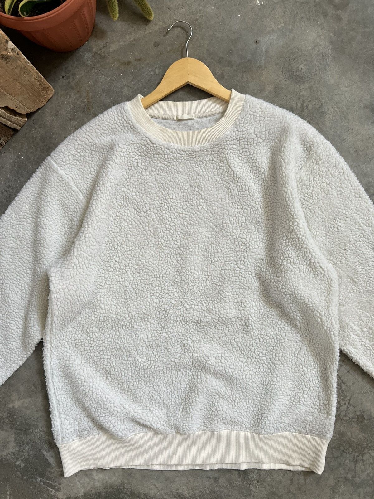 Japanese Brand GU Deep Pile Sherpa Crewneck Sweatshirt Size US L / EU 52-54 / 3 - 2 Thumbnail