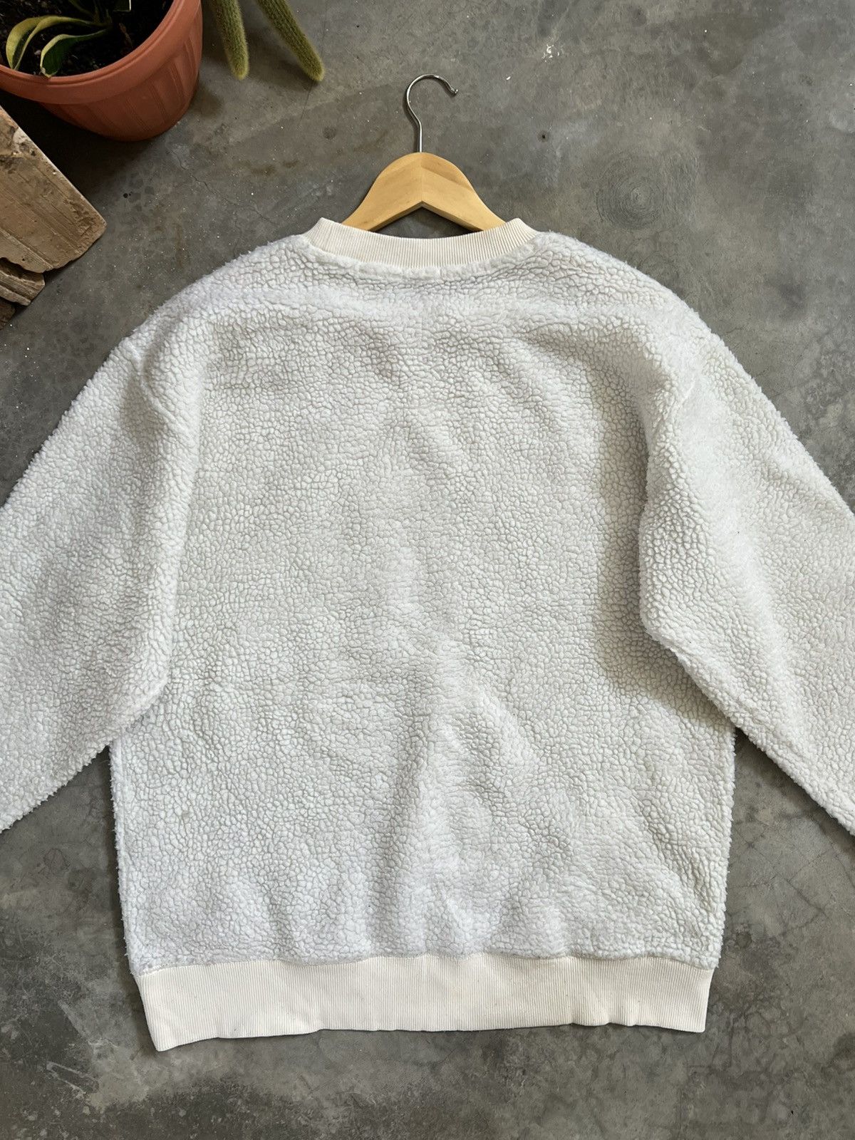Japanese Brand GU Deep Pile Sherpa Crewneck Sweatshirt Size US L / EU 52-54 / 3 - 3 Thumbnail